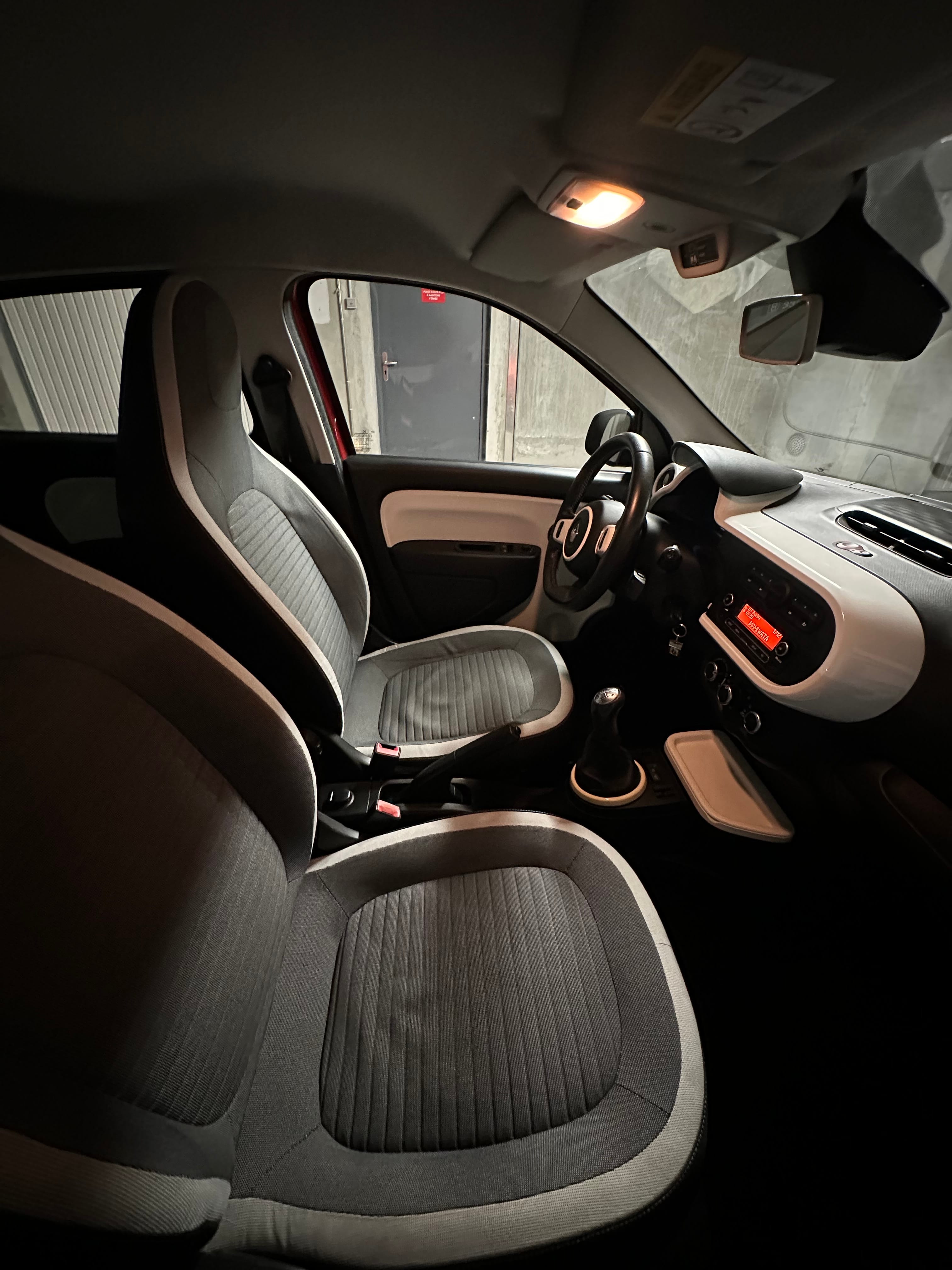 Renault Twingo avec Pneus neige