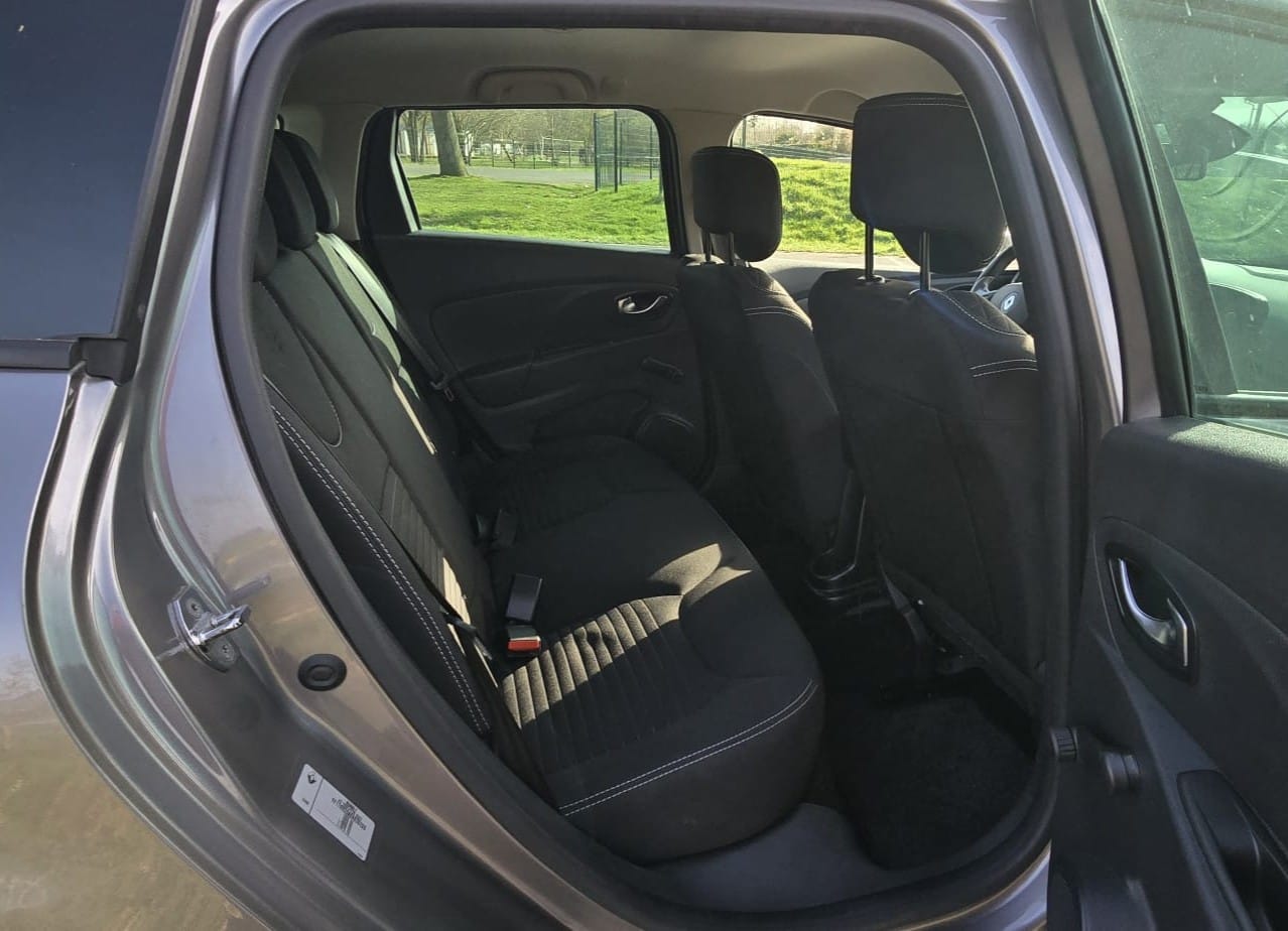 Renault Clio 4 Break 2016 0.9 TCe Limited avec Entrée audio / iPod