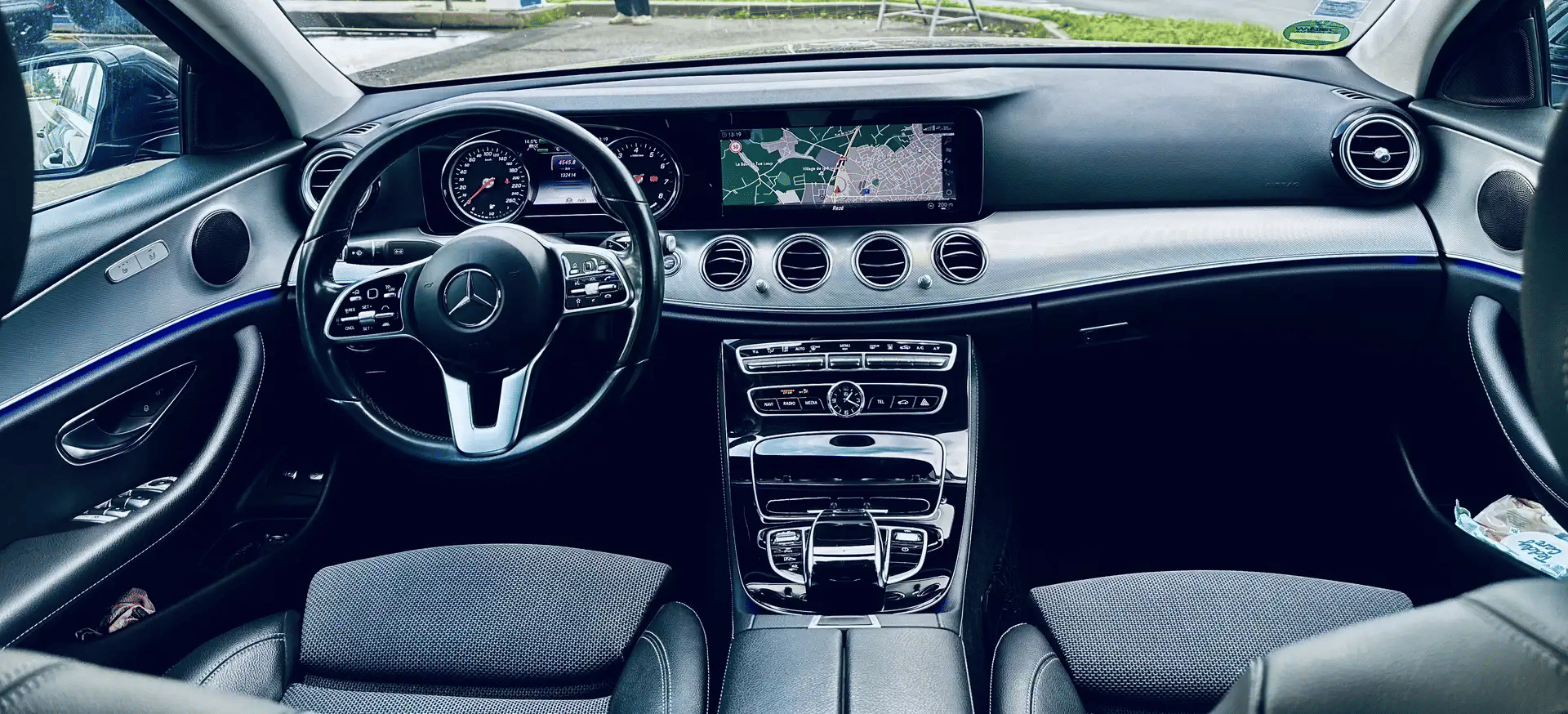 Mercedes-Benz Classe E E 300 avec Audio Bluetooth
