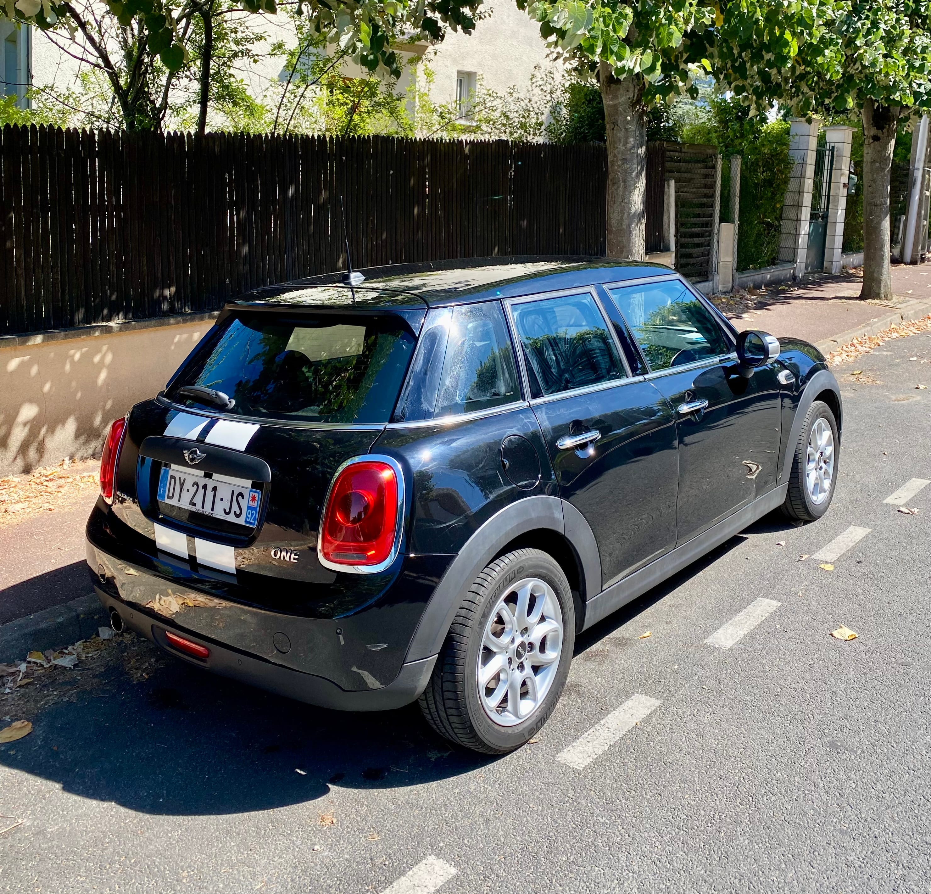 Mini One 5 Portes avec Audio Bluetooth