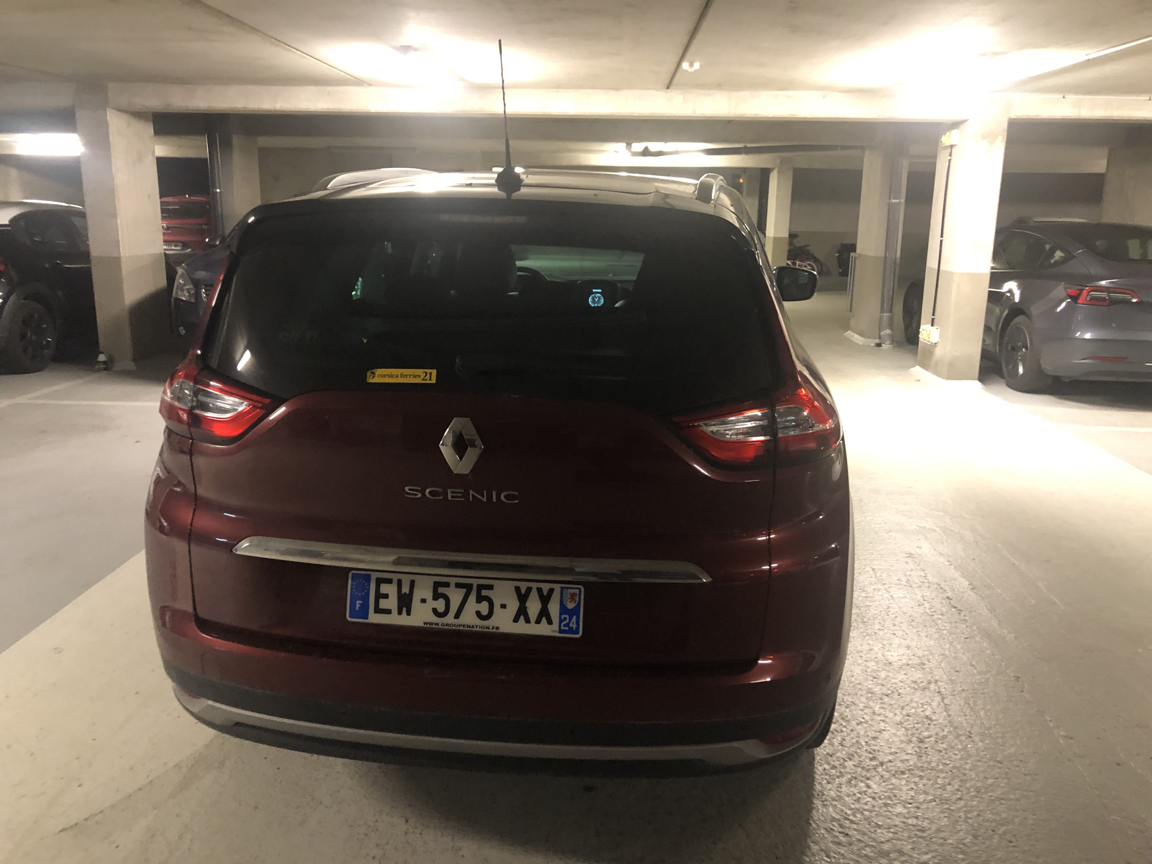 Renault Grand Scenic avec GPS