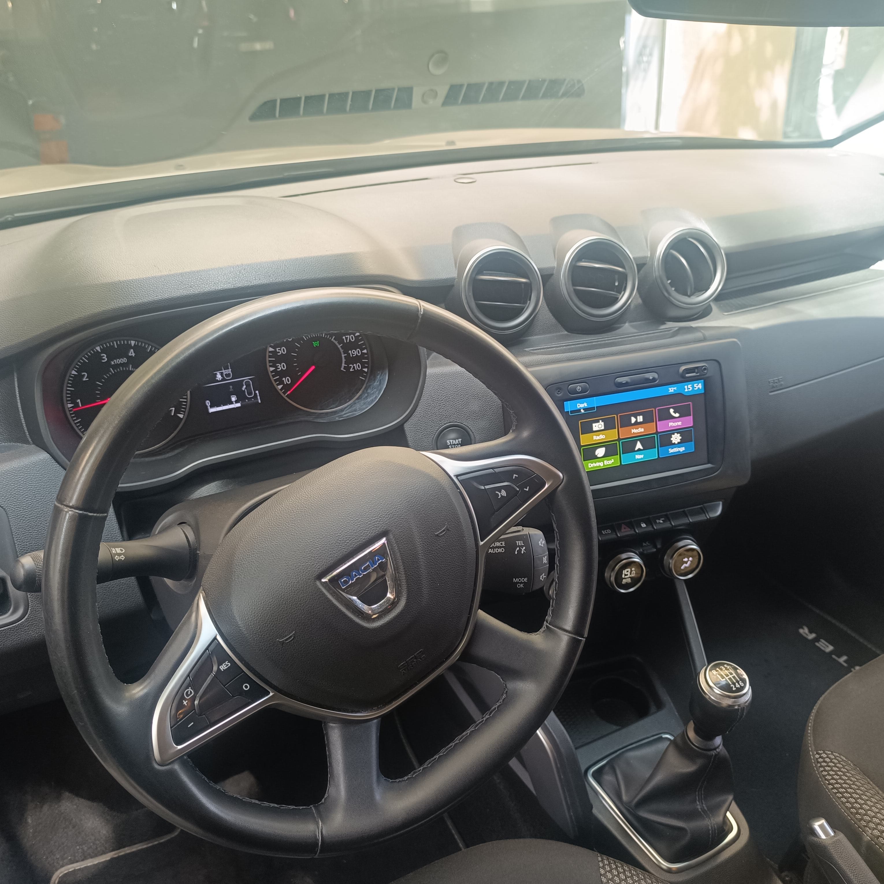 Dacia Duster con Entrada de Audio/iPod