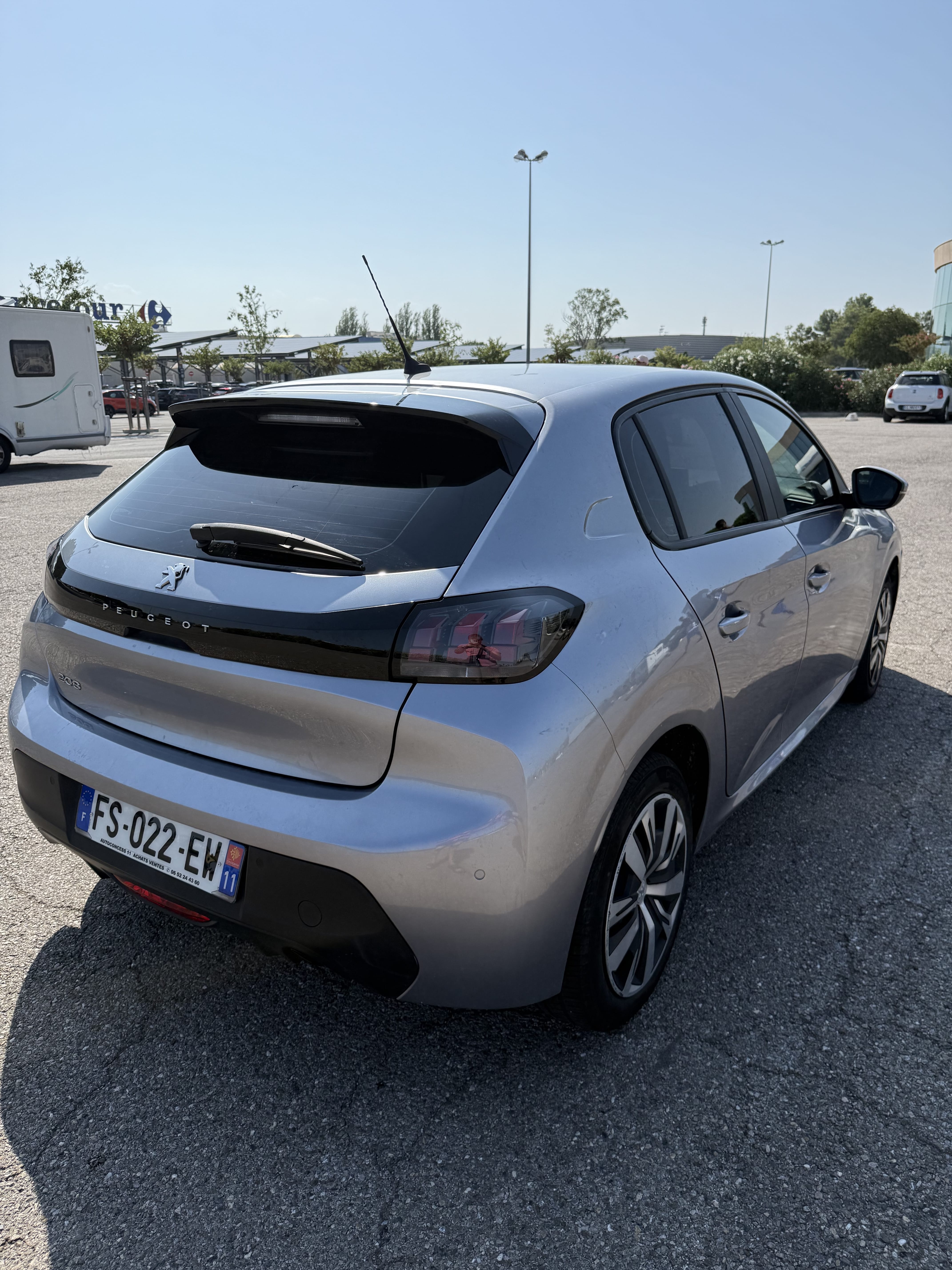 Peugeot 208 avec Entrée audio / iPod