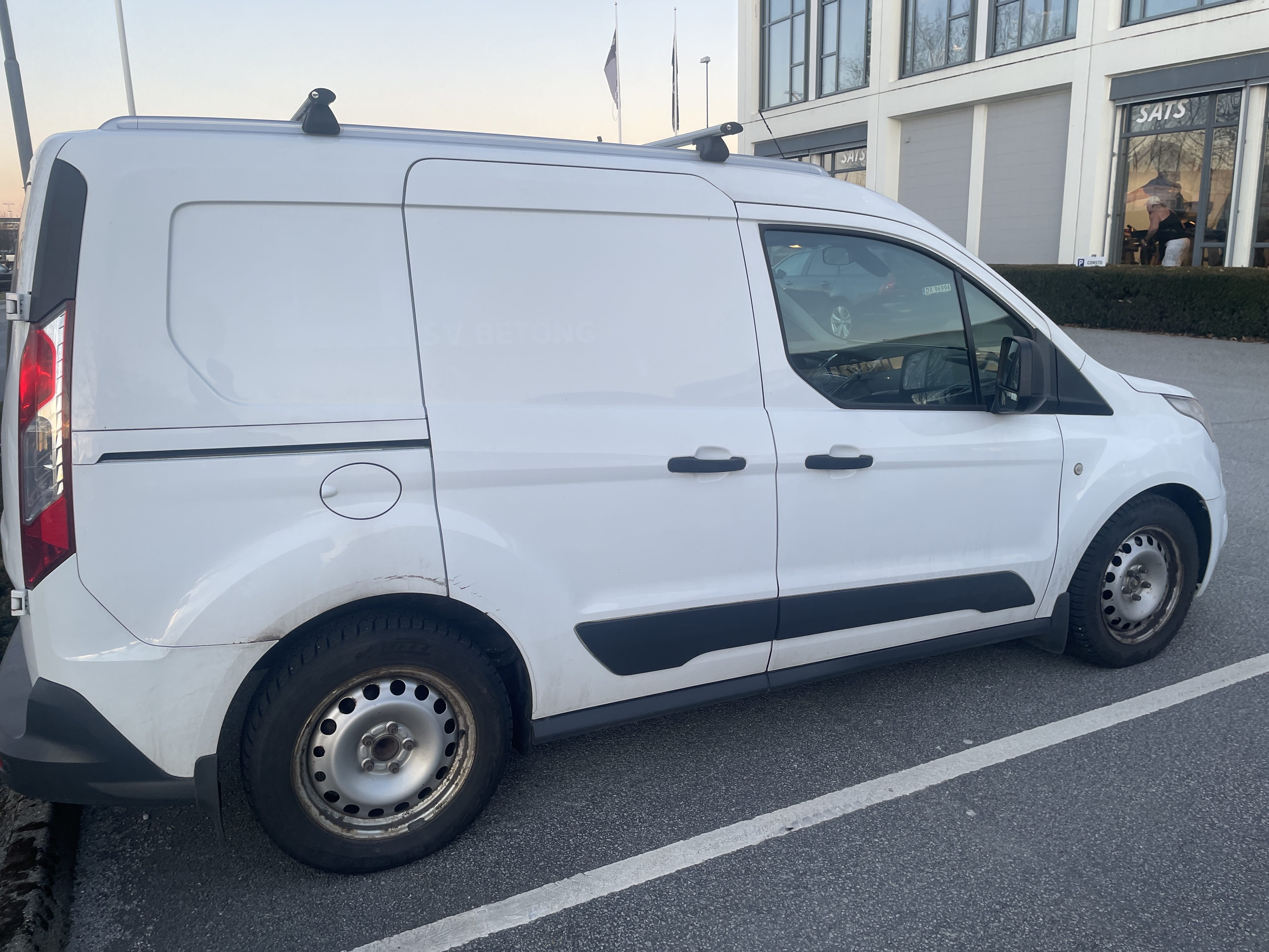 Ford Transit Connect with Air conditioning