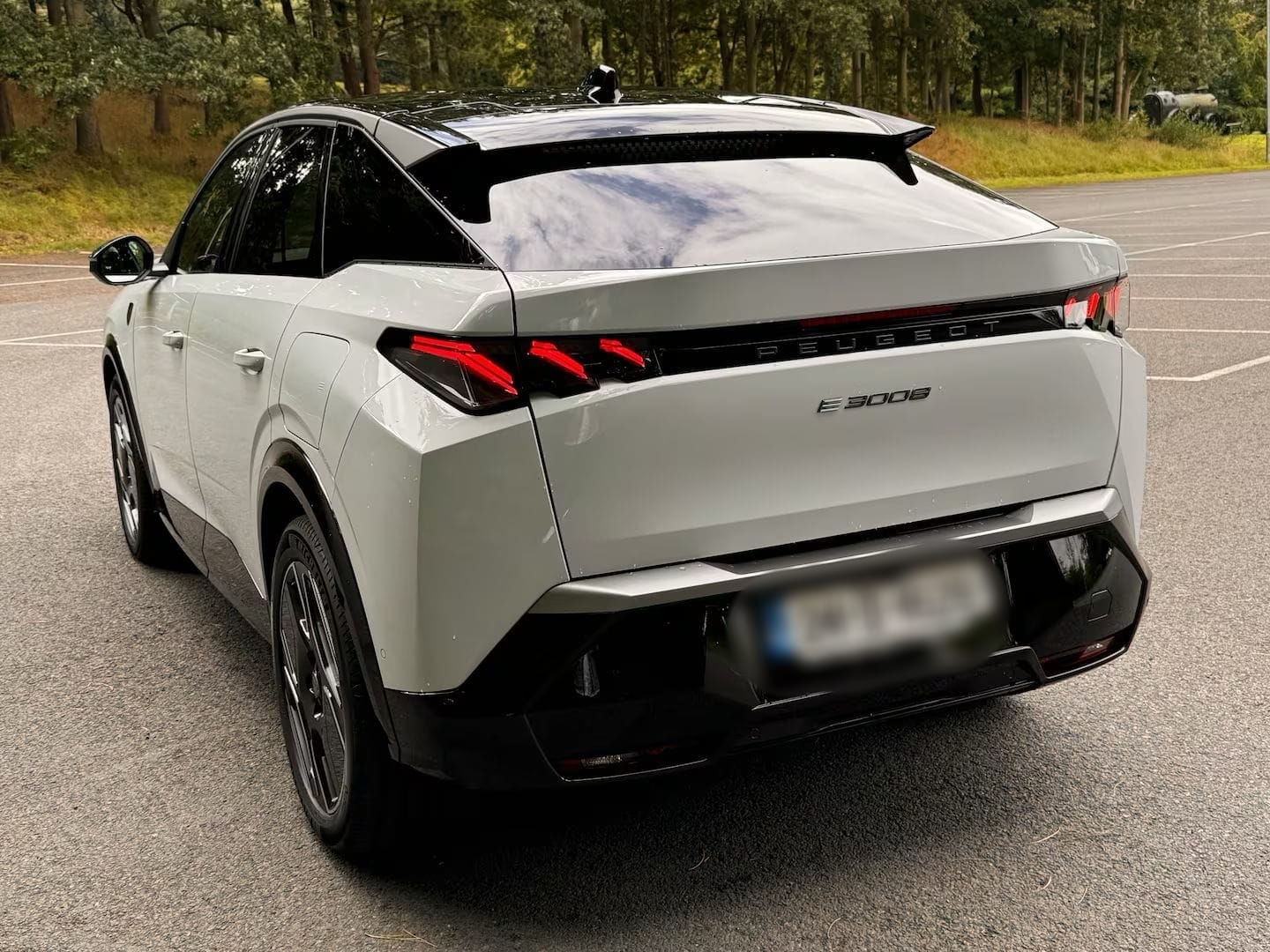 Peugeot E-3008 GT avec Régulateur de vitesse
