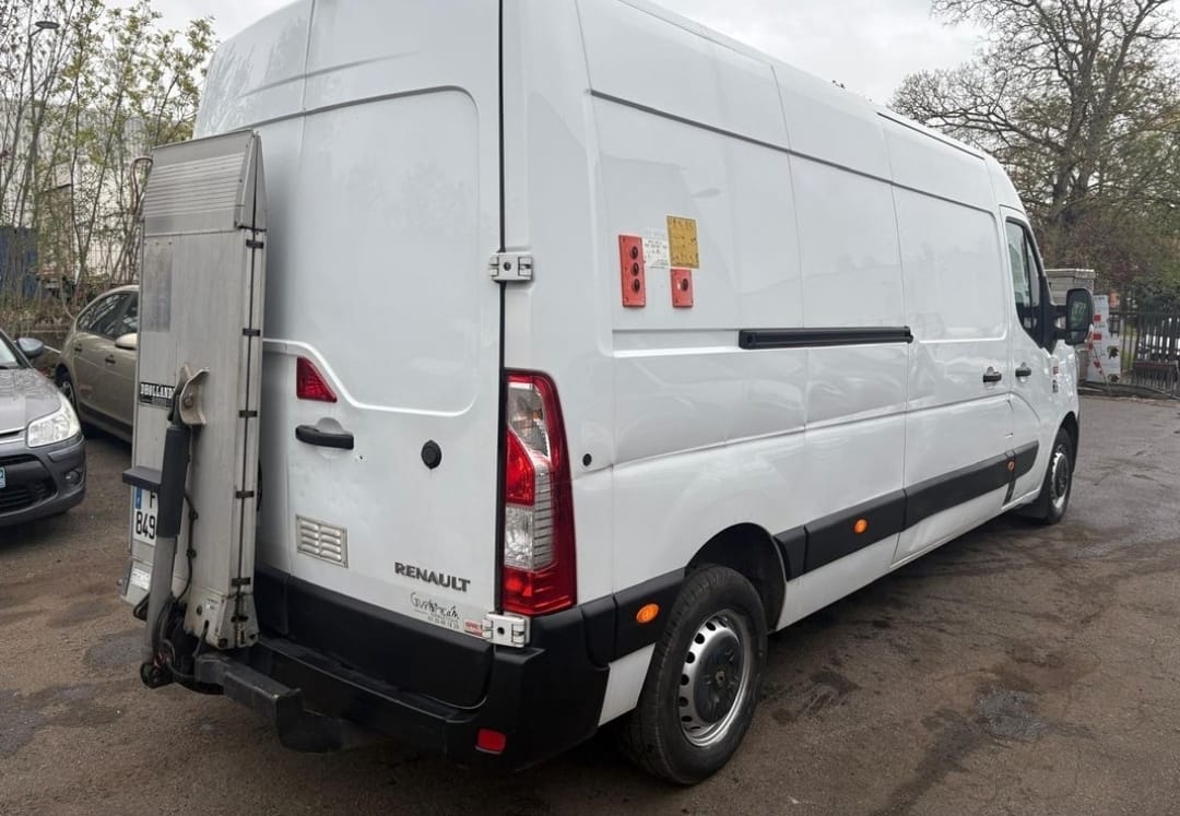 Renault Master avec hayon élévateur avec Caméra de recul