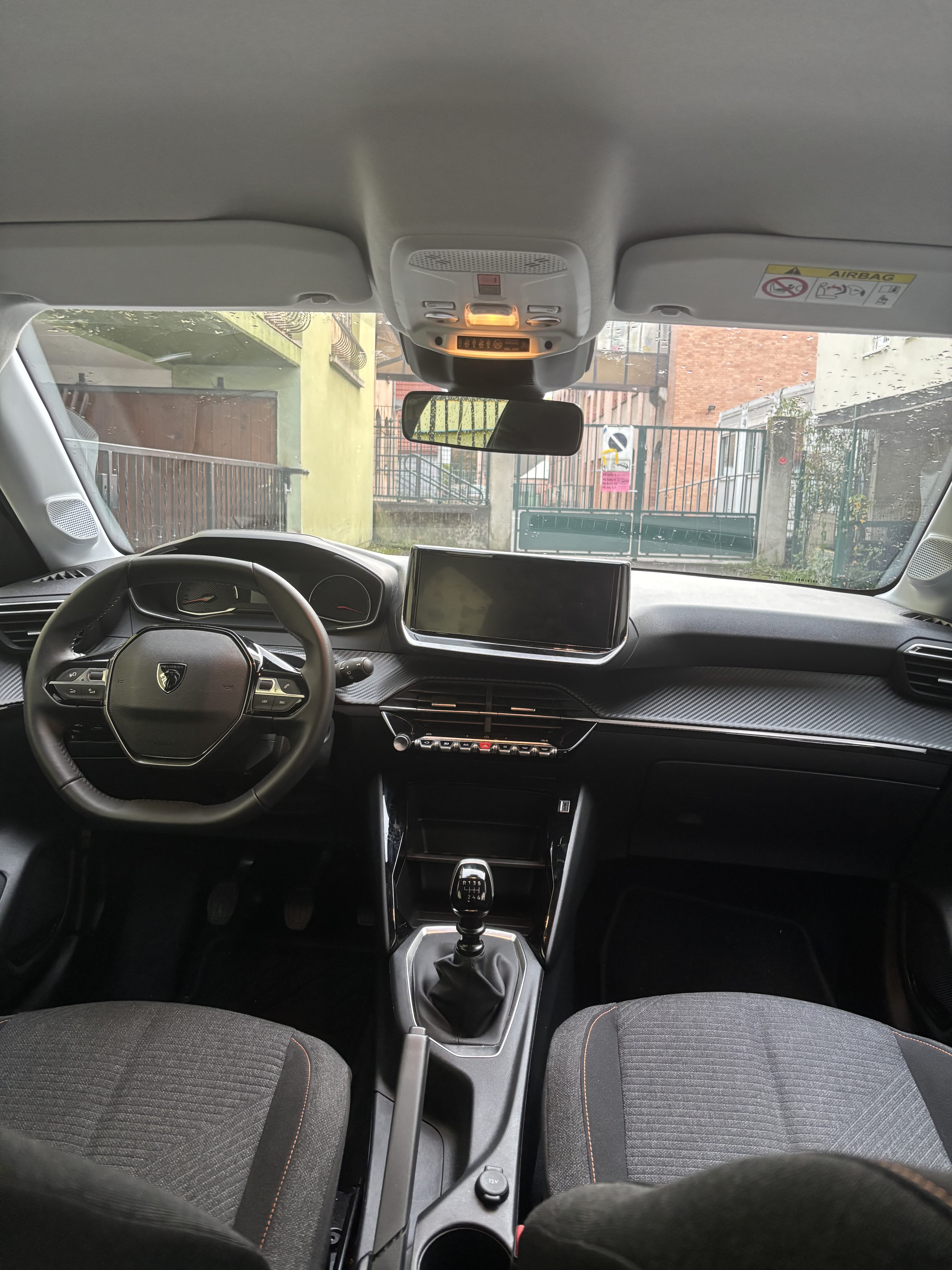 Peugeot 208 avec Régulateur de vitesse