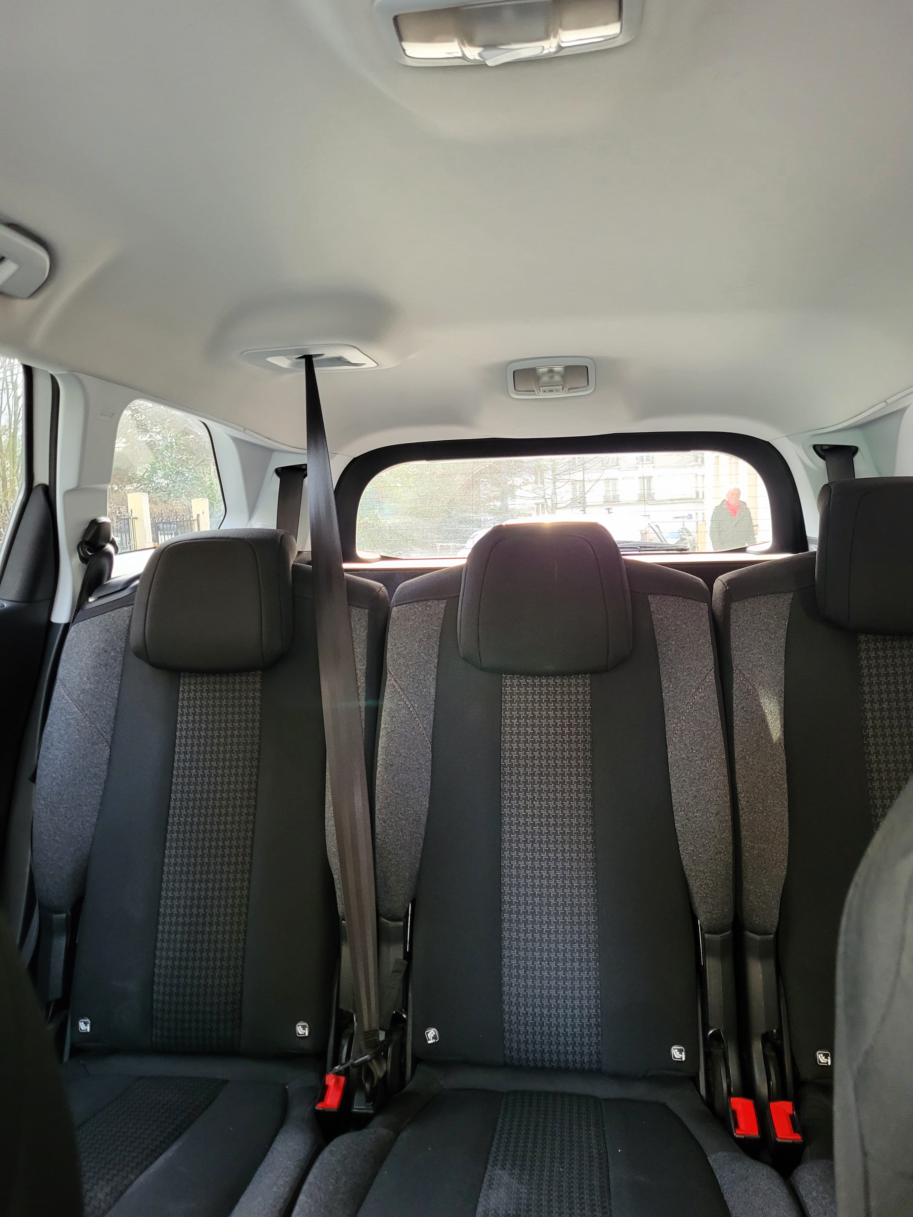 Peugeot 5008 130 ch 1.2 l Essence avec Apple CarPlay