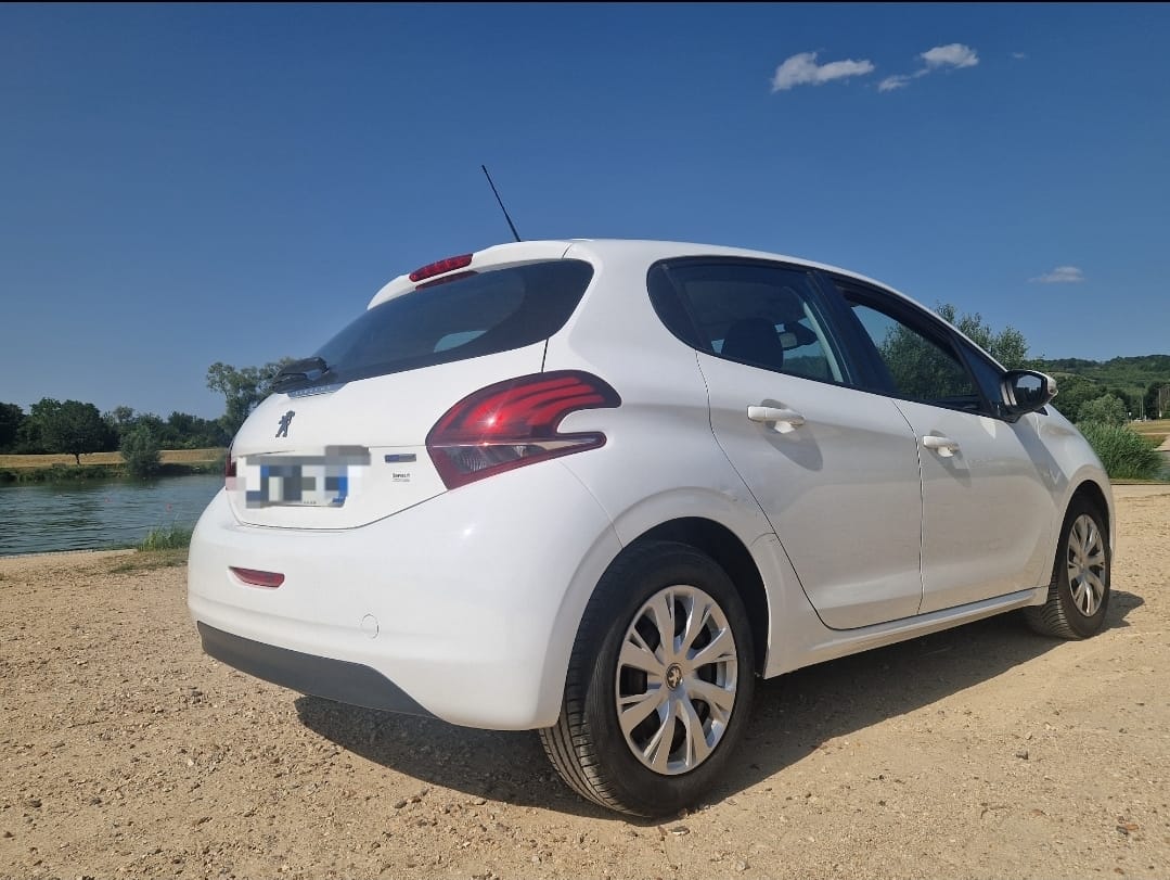 Peugeot 208 avec Régulateur de vitesse