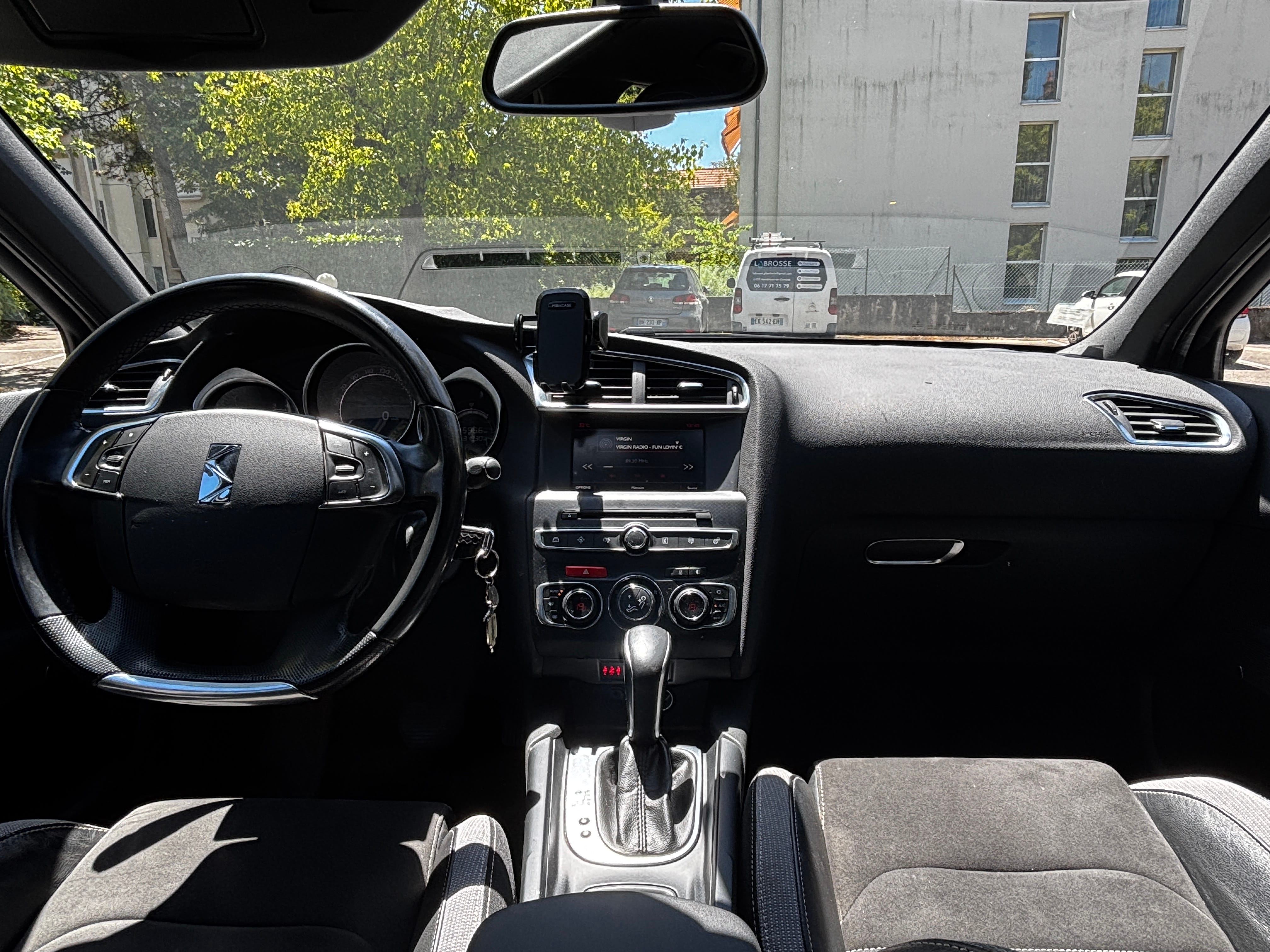 DS 4 avec Siège bébé