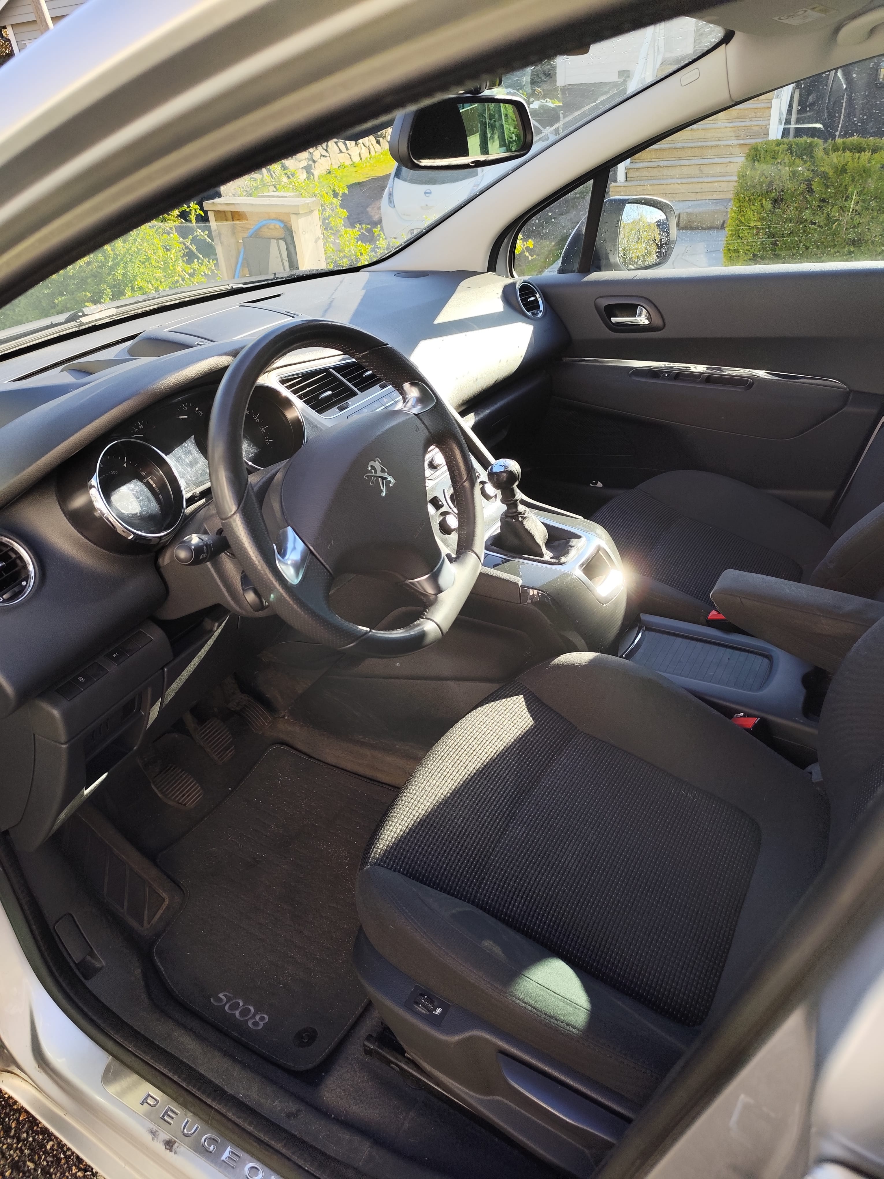 Peugeot 5008 med Tilhengerfeste
