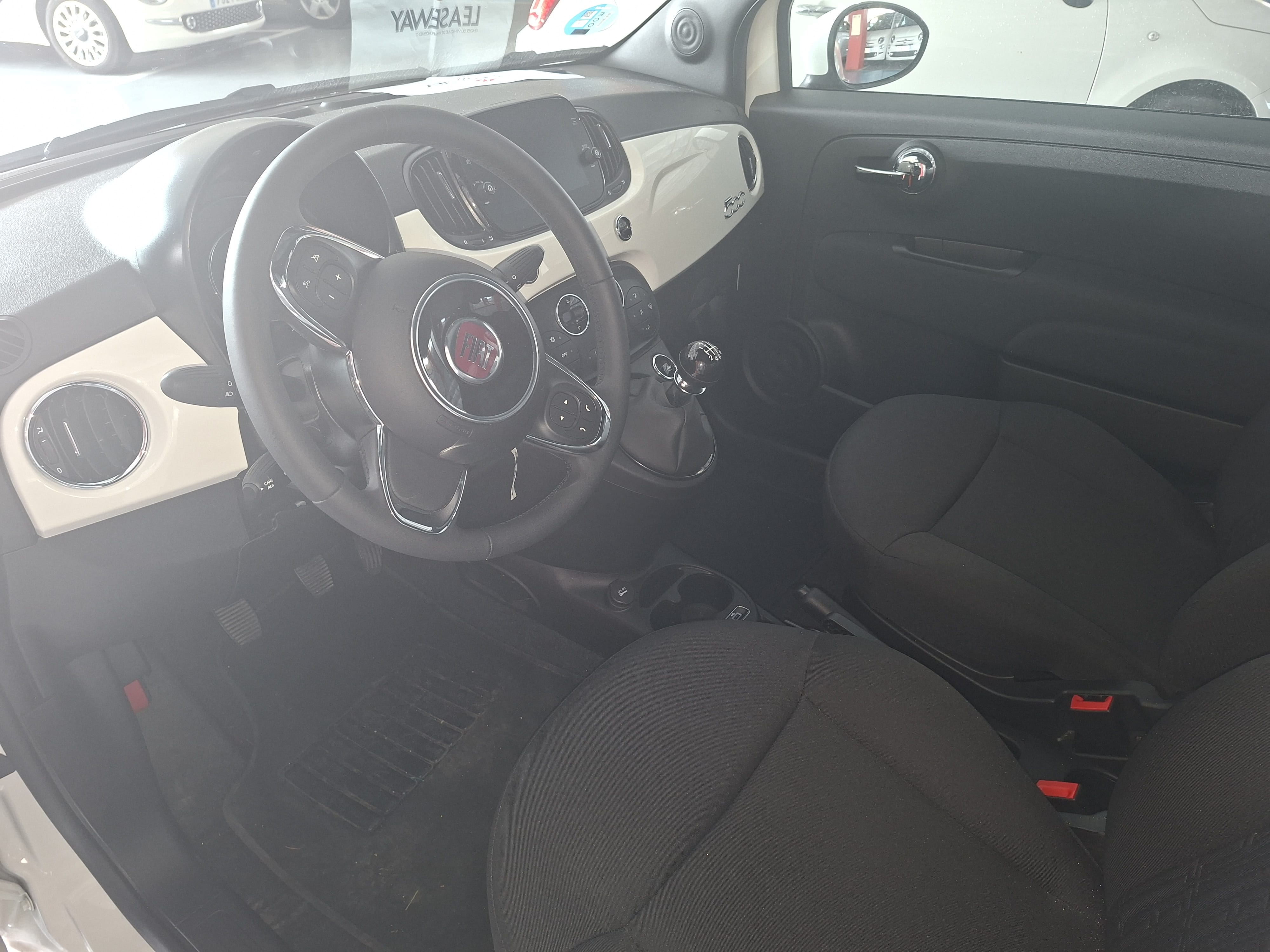 Fiat 500 Híbrido 1.0 51KW (70 CV) Dolcevita 3 puertas - 5379MSK con Audio Bluetooth