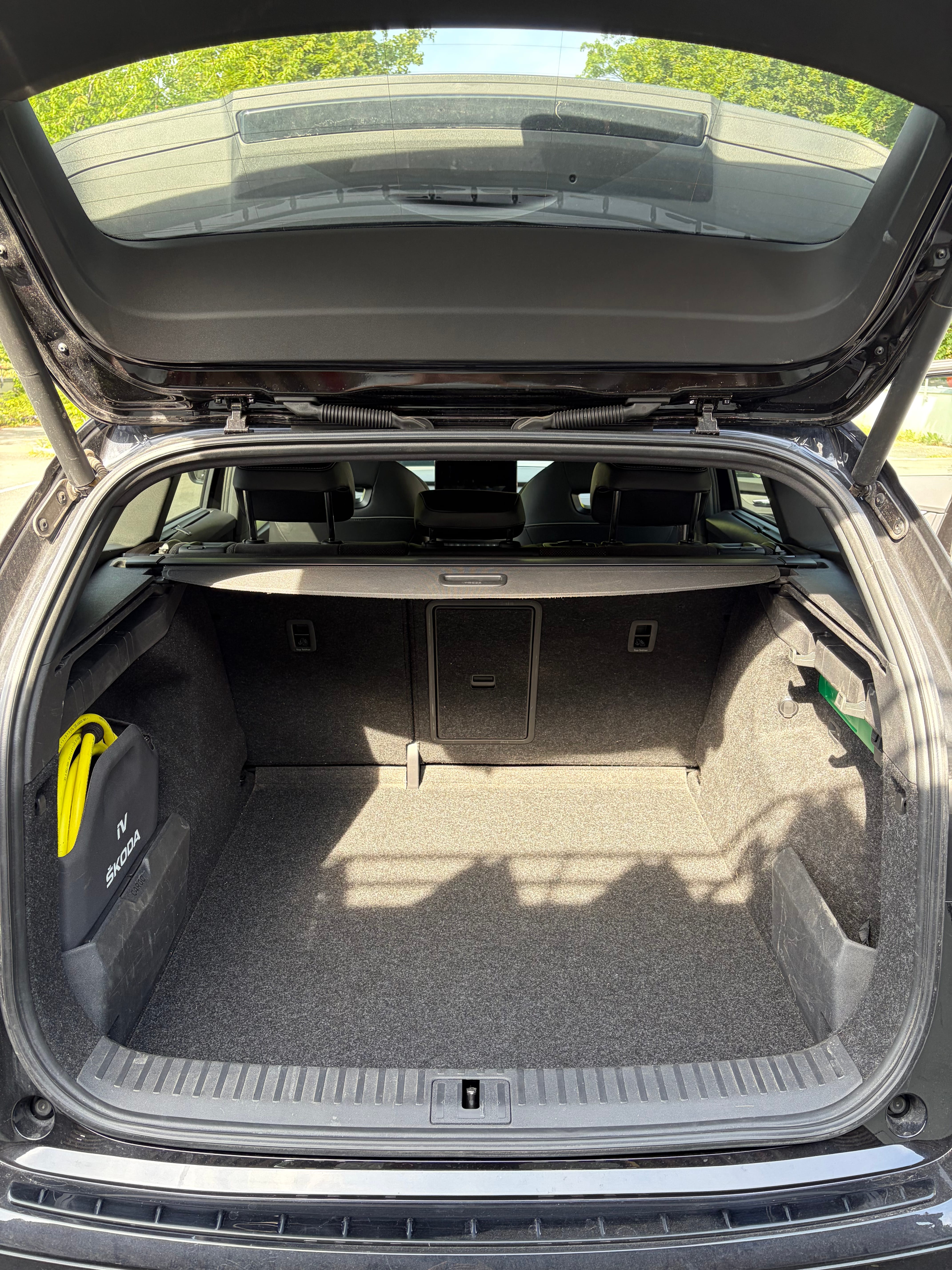 Skoda Enyaq 80x Quattro iV80X Sportline mit Bluetooth-Audio