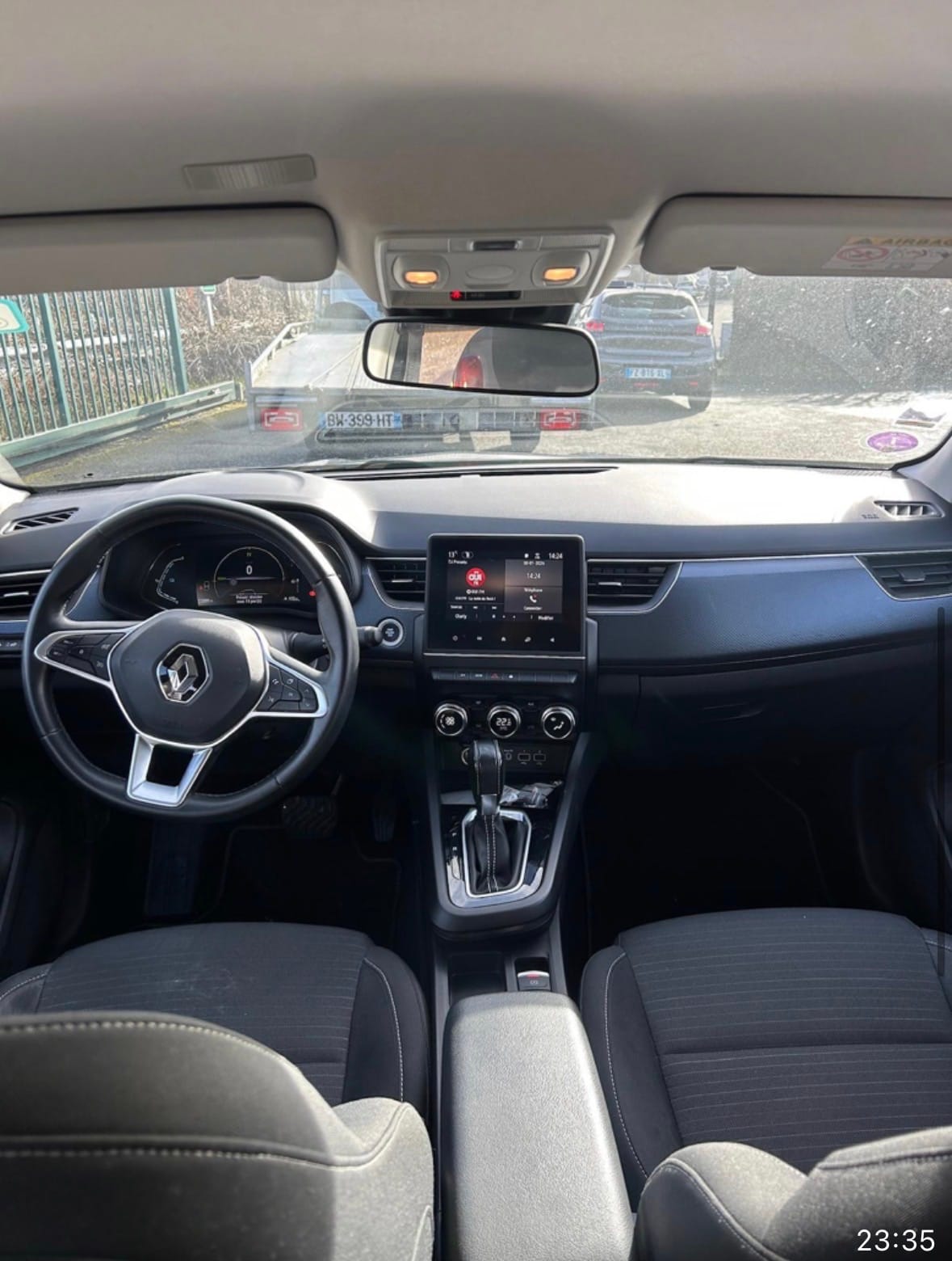 Renault Arkana E-Tech avec GPS