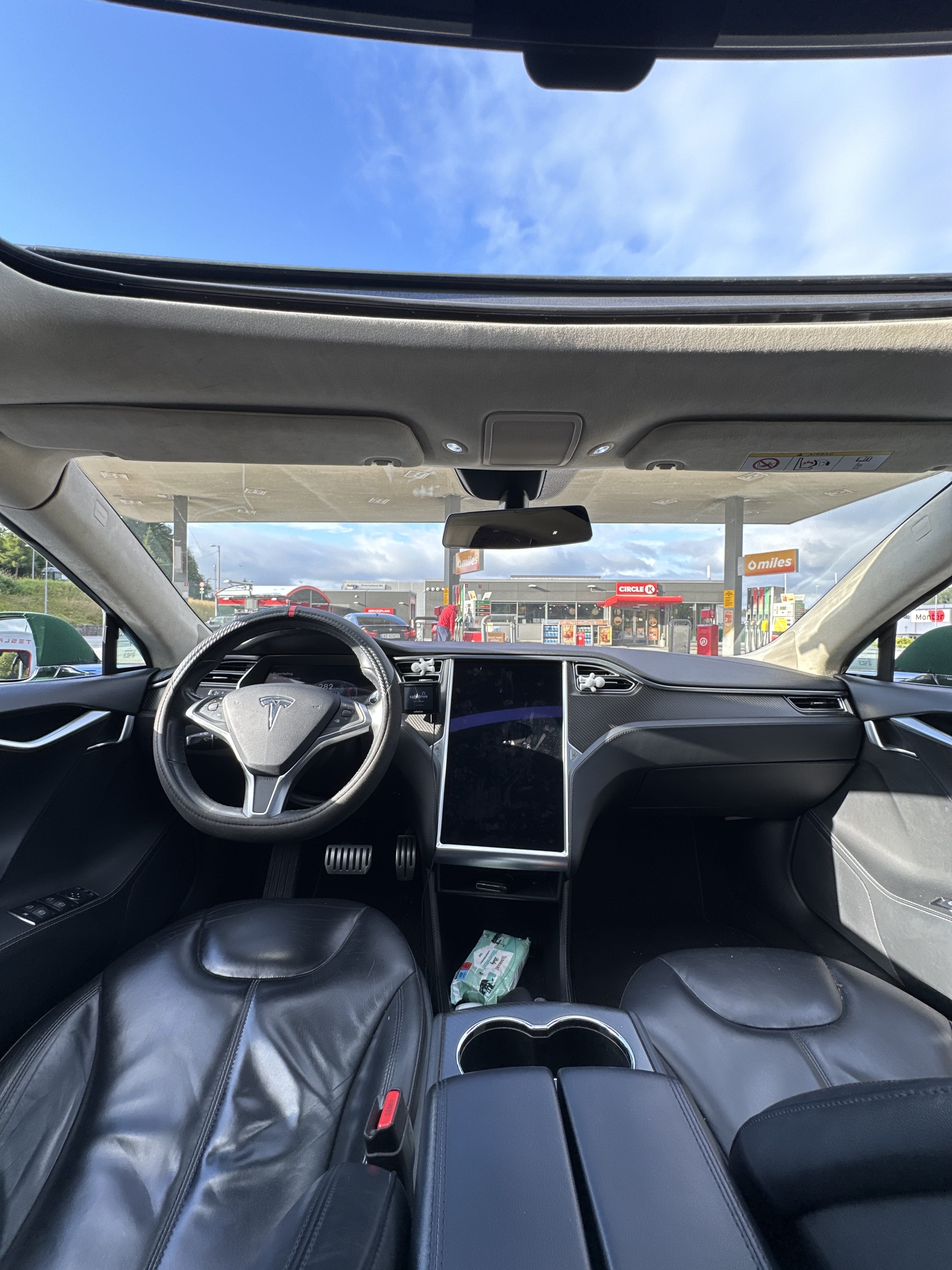 Tesla Model S med Bluetooth audio