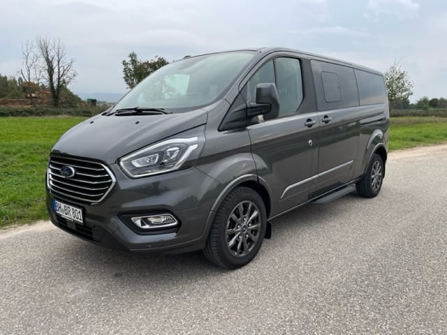 Ford Tourneo Custom 8 Plätze  2.0  150 Ps