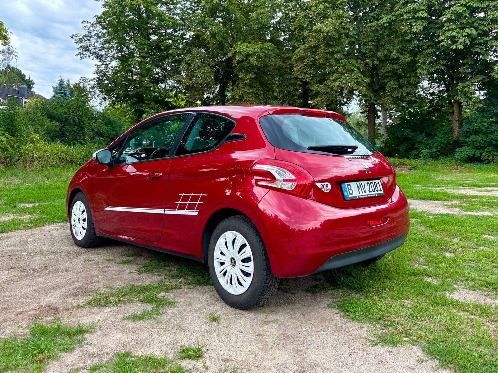 Peugeot 208 - Rot mit Tempomat