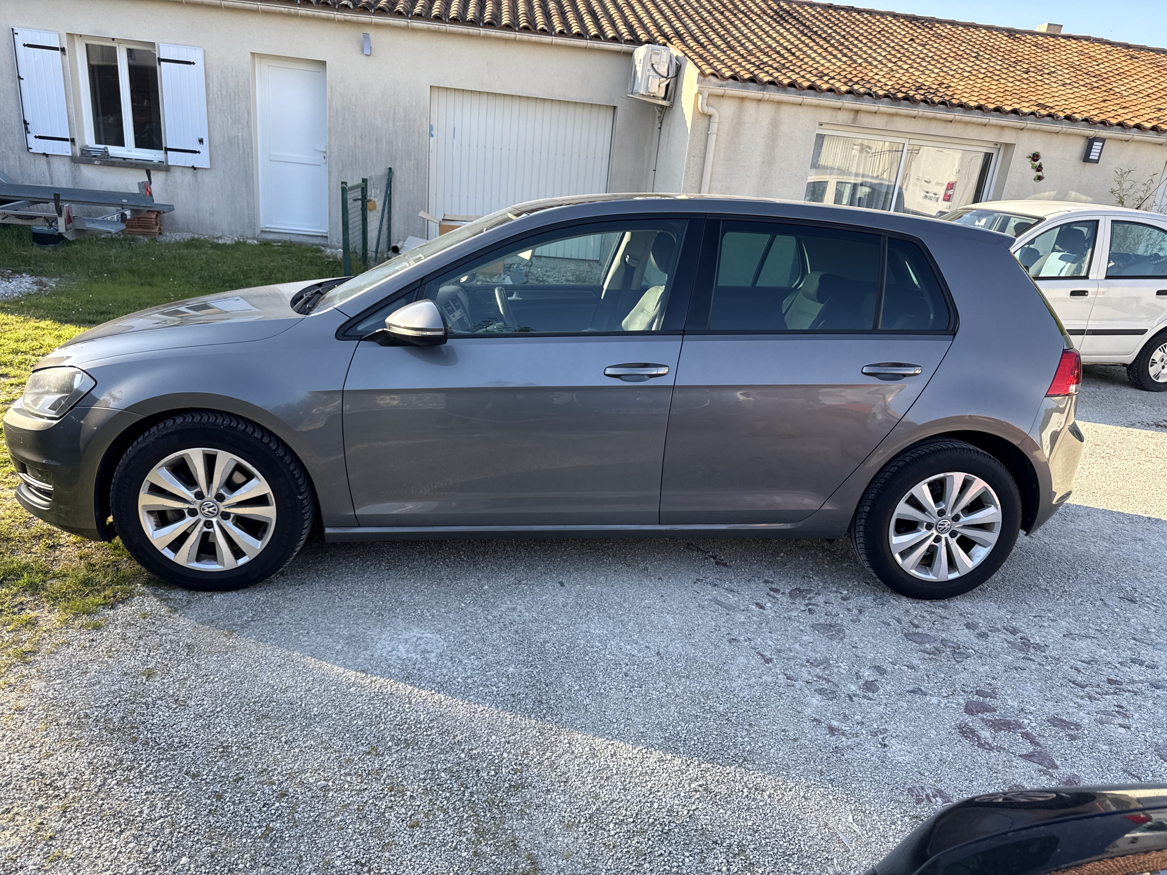 Volkswagen Golf avec Climatisation
