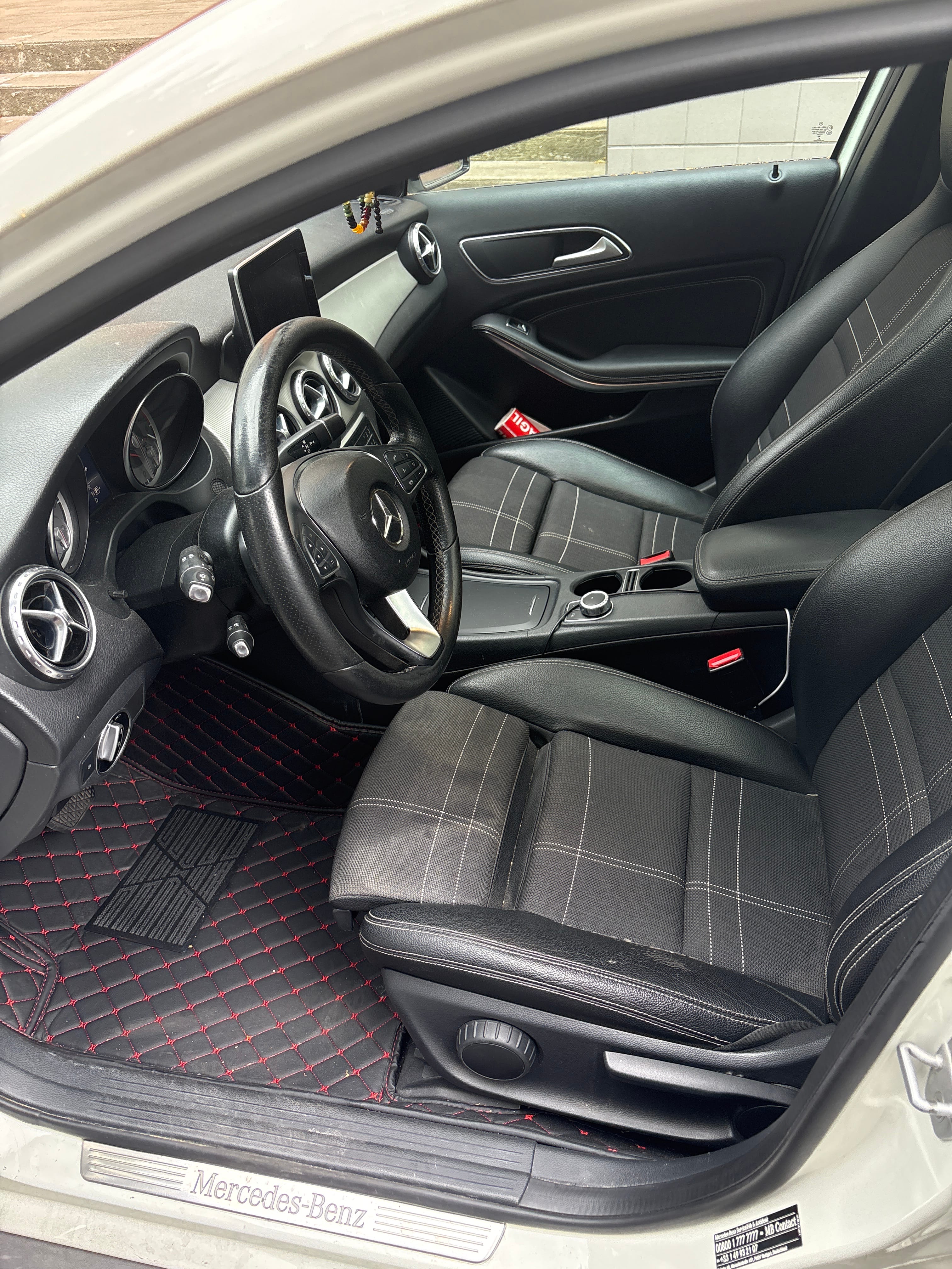 Mercedes-Benz Classe GLA avec Siège bébé