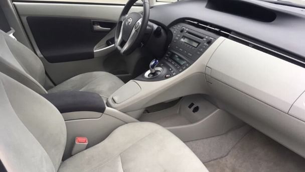 Toyota Prius Advace