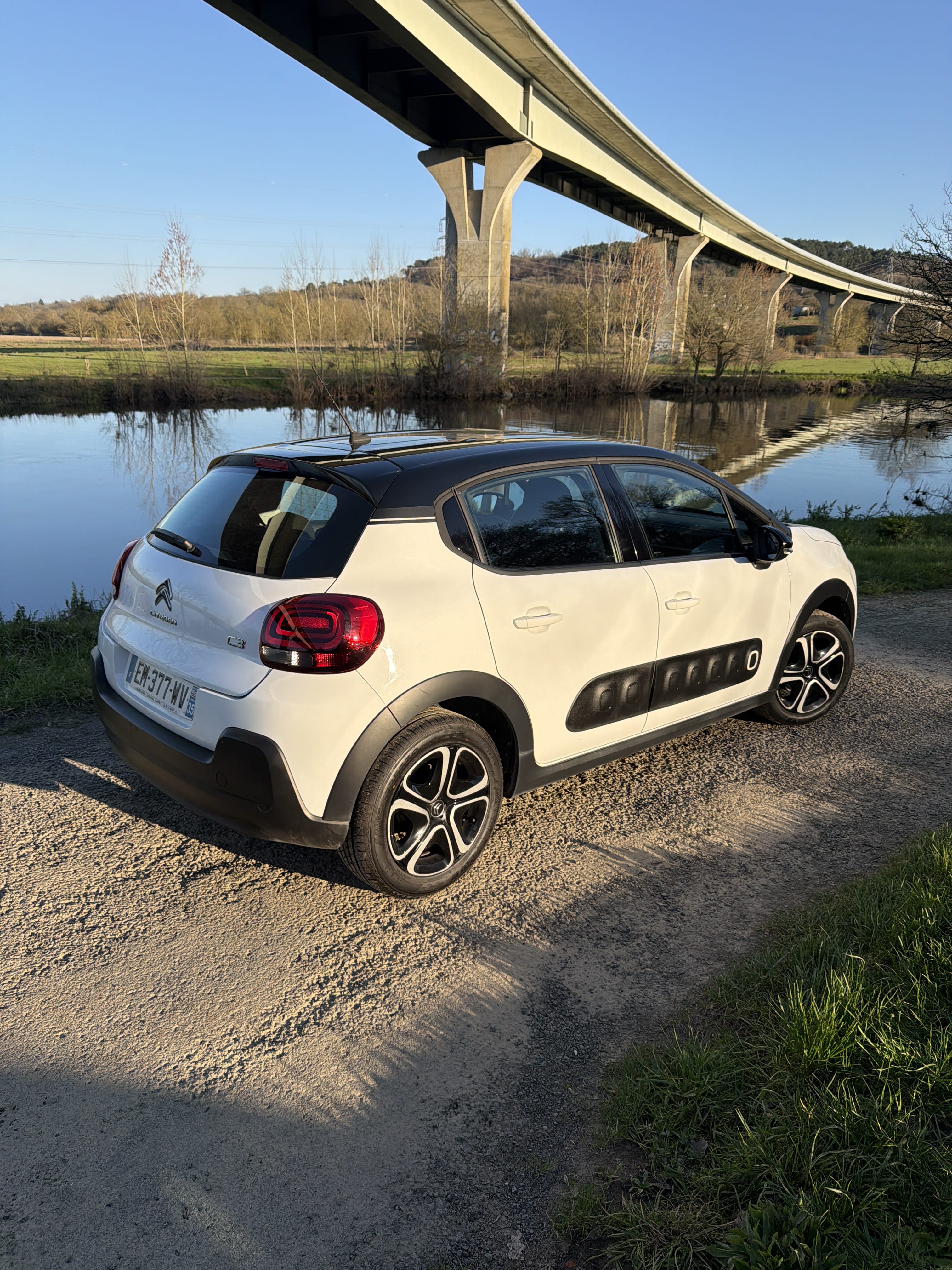 Citroen C3 1.2 (377) avec GPS