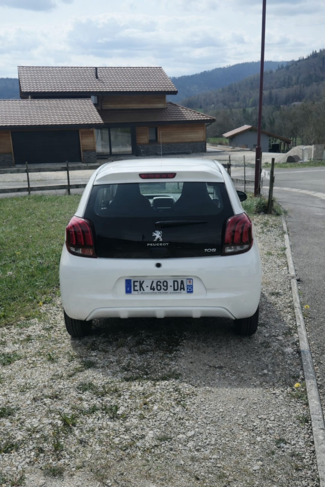Peugeot 108 avec Apple CarPlay