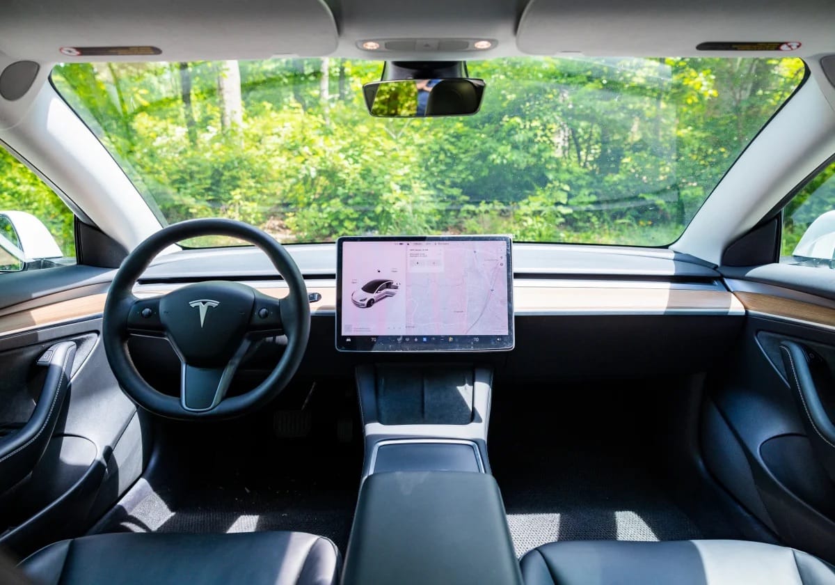 Tesla Model 3 Standard Range med Ryggekamera
