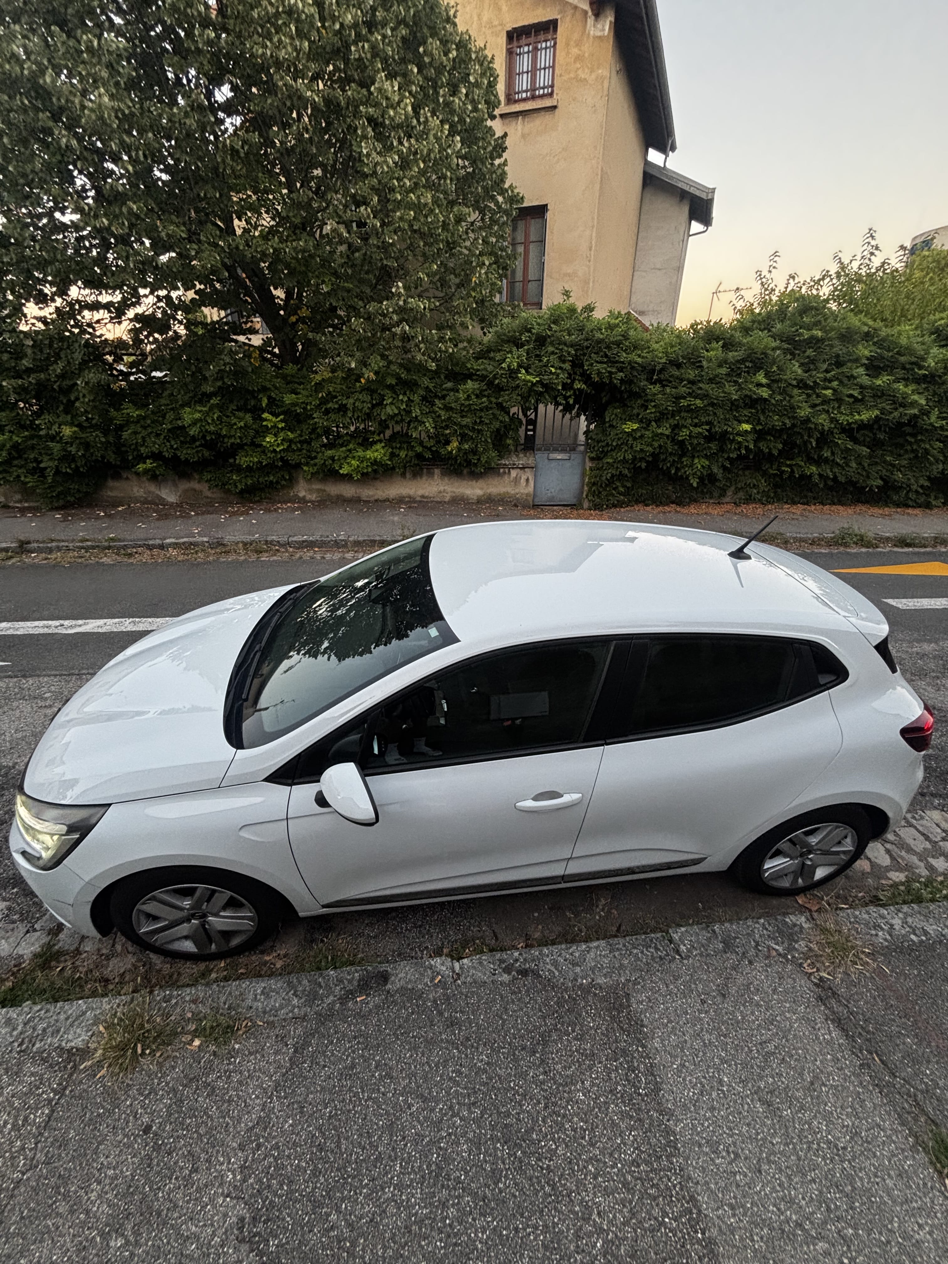 Renault Clio avec Climatisation