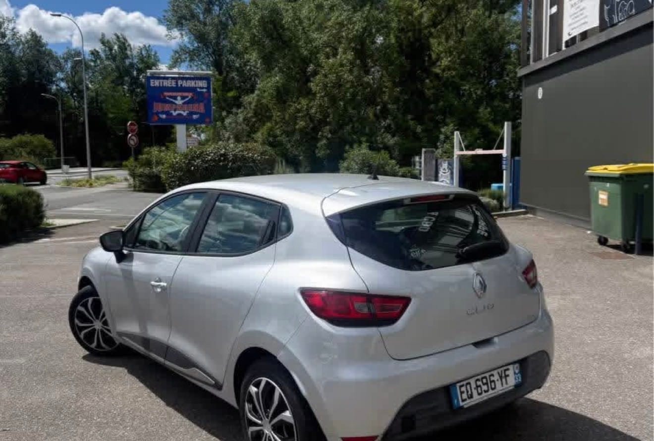 Renault Clio avec GPS
