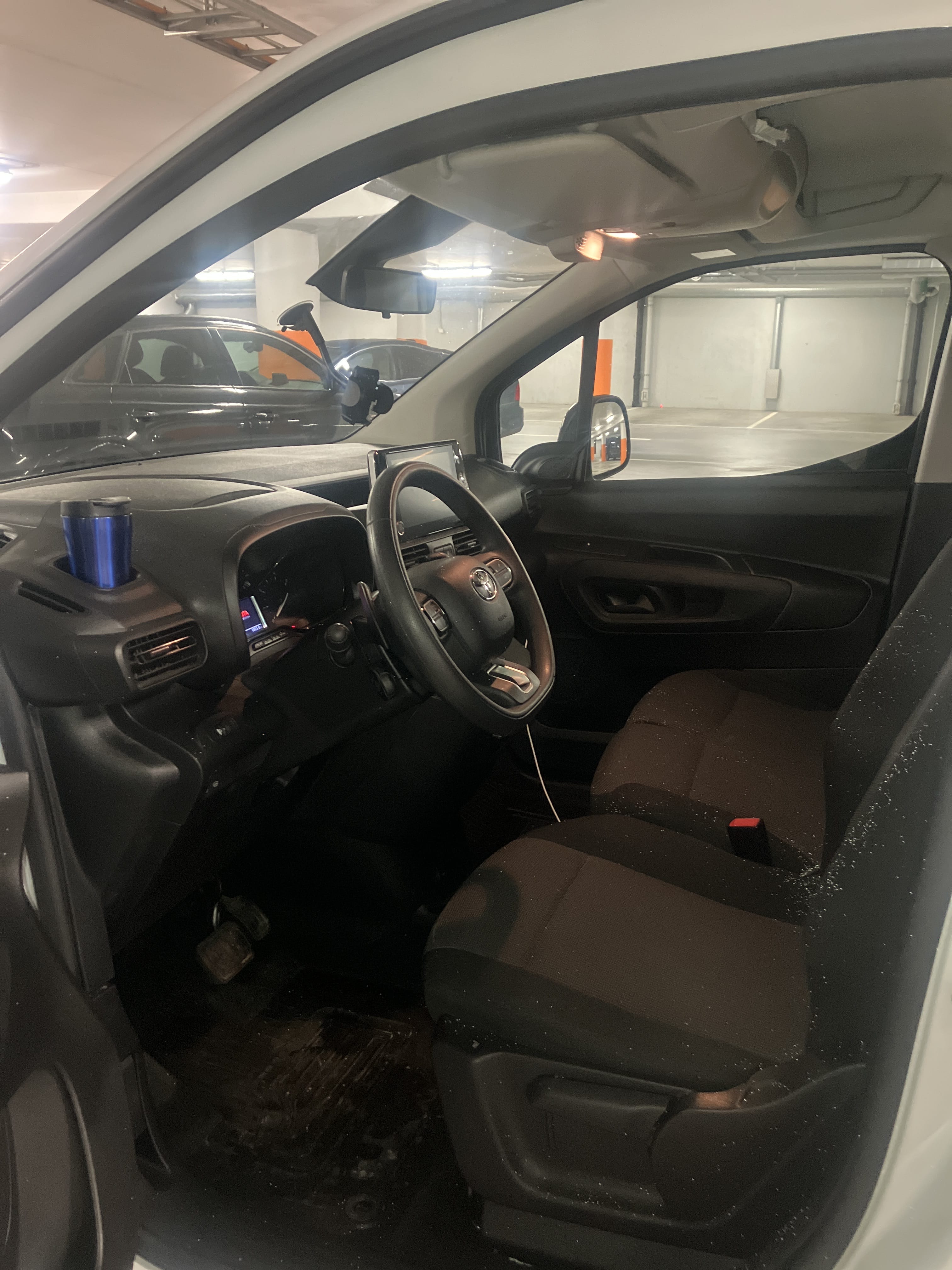 Toyota Proace City 1.5 D-4D (BlueHDi) – 130 hk, automatgir, cruise control, Apple CarPlay/Android Auto med Bluetooth audio