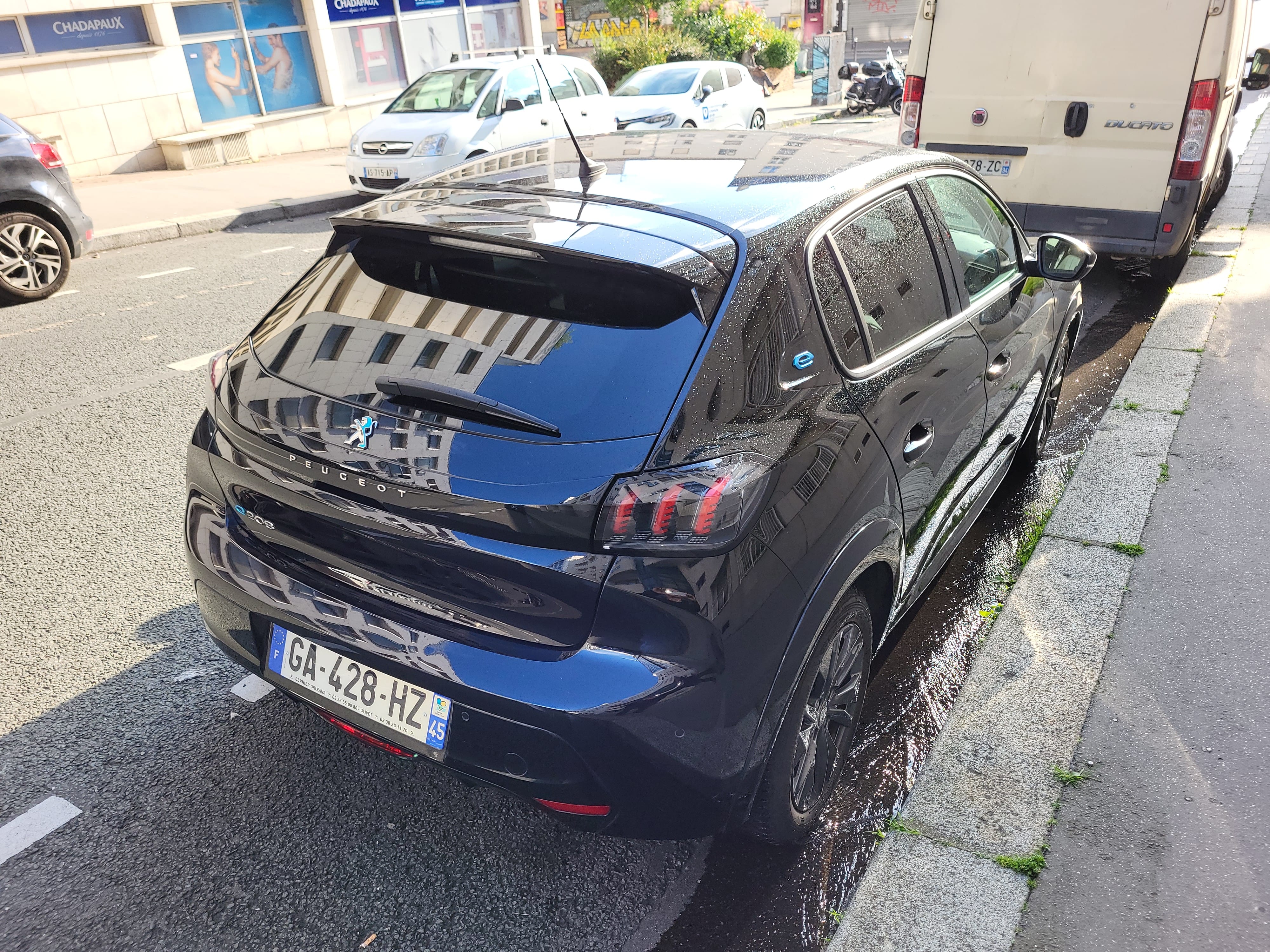 Peugeot 208 Electrique 50 kWh BVA ALLURE BUSINESS avec Régulateur de vitesse