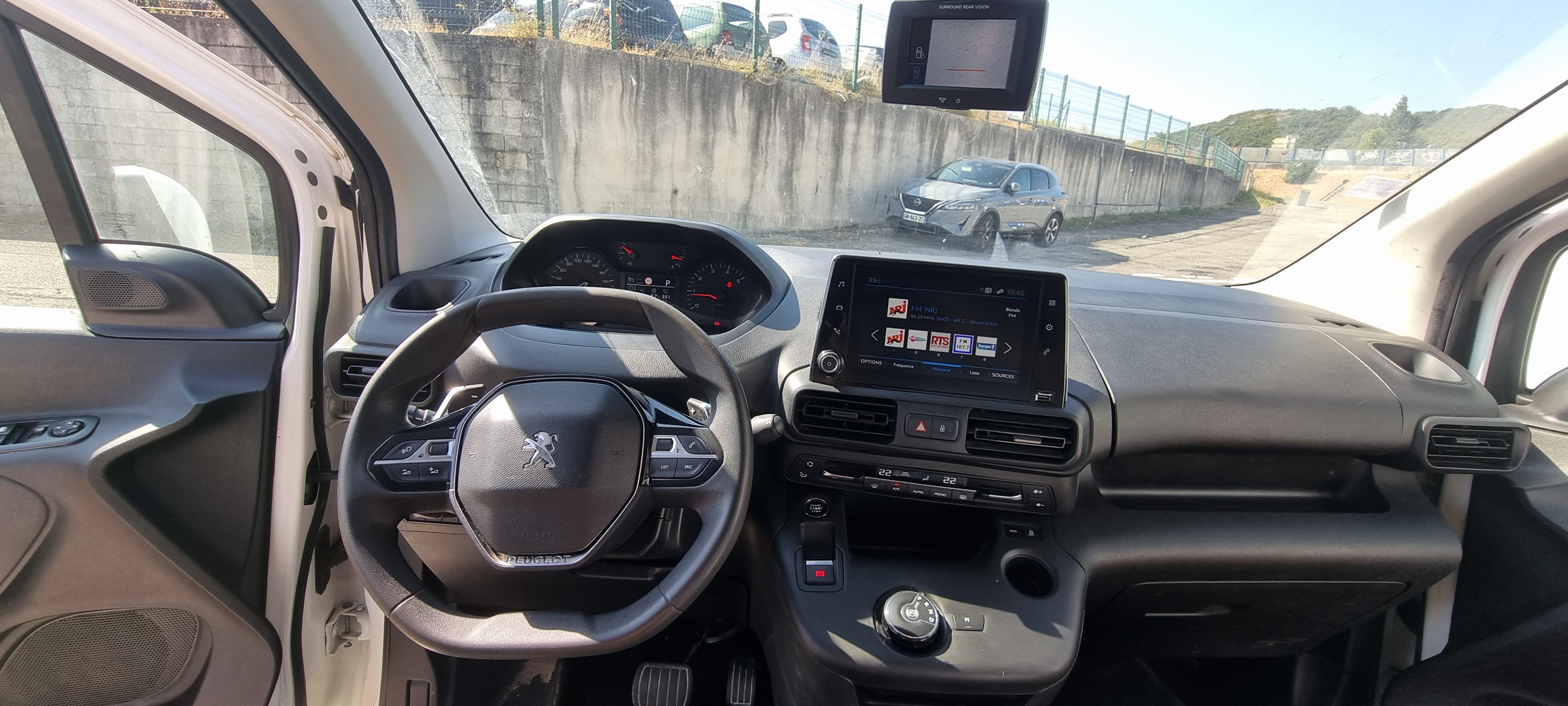 Peugeot Partner Fourgon avec GPS