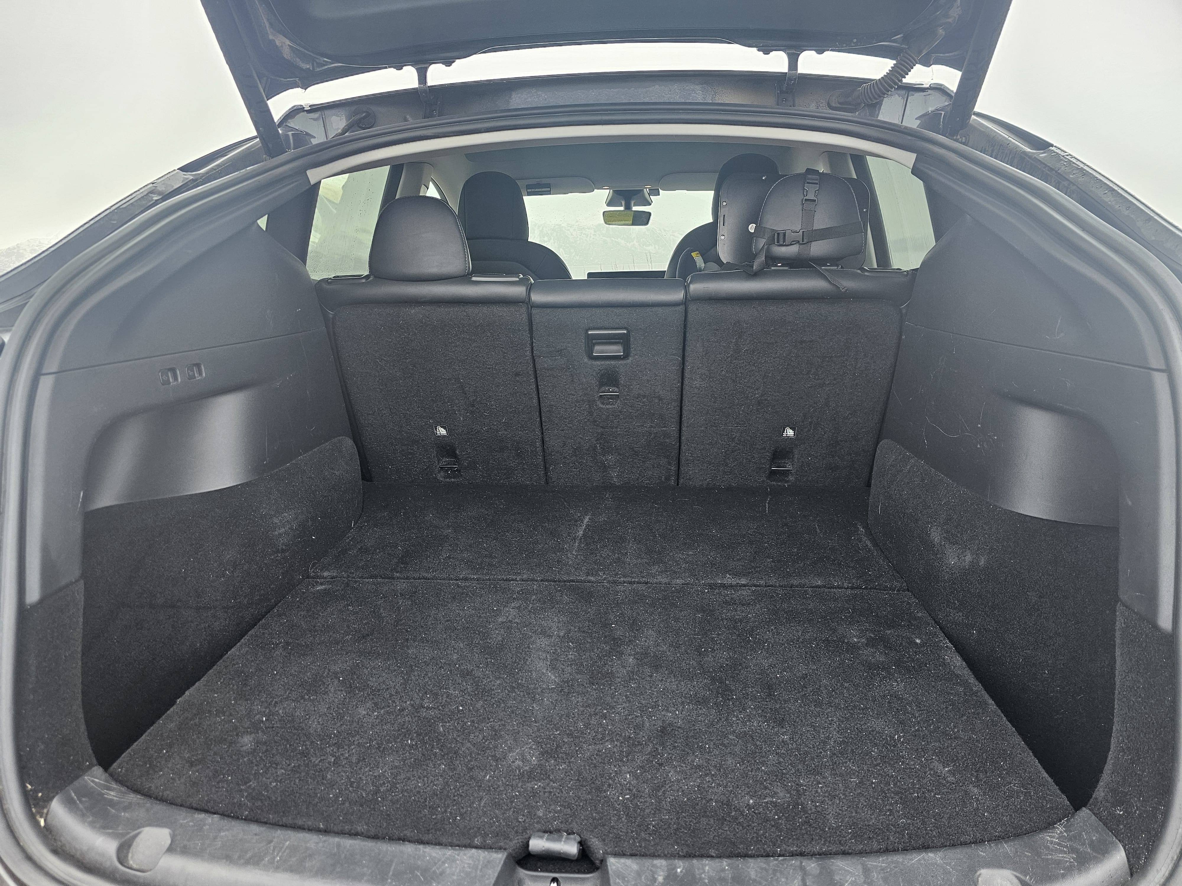 Tesla Model Y Long Range med Babysete