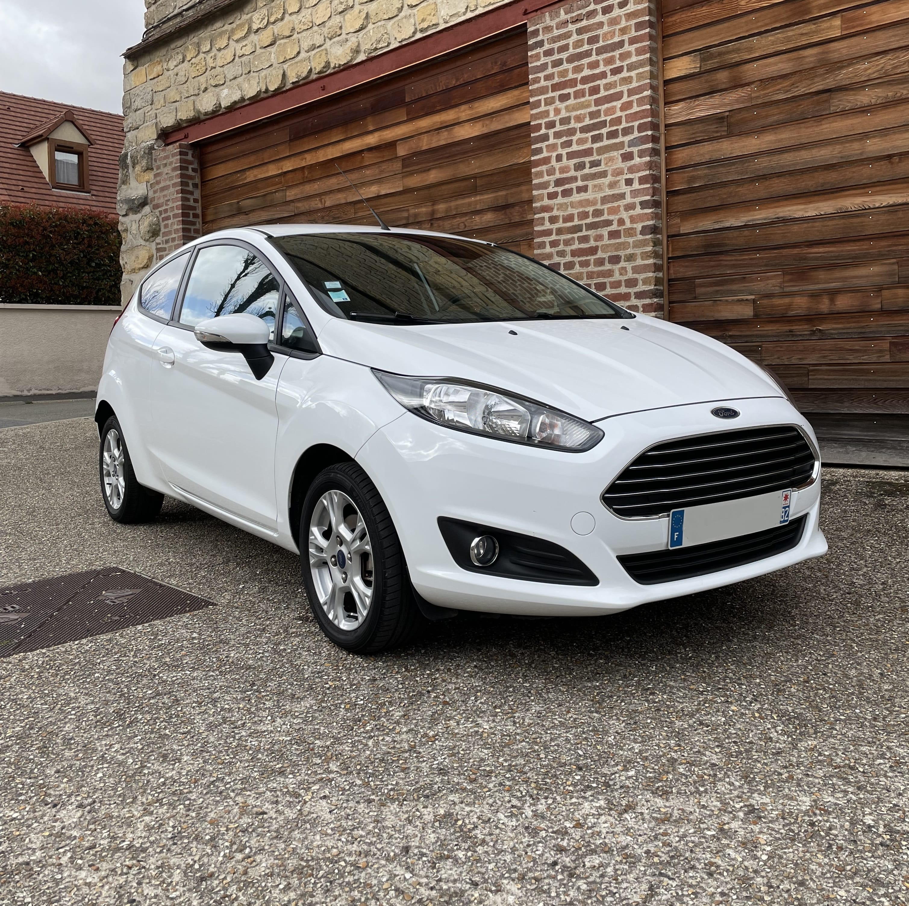Ford Fiesta, 2013, Essence 98