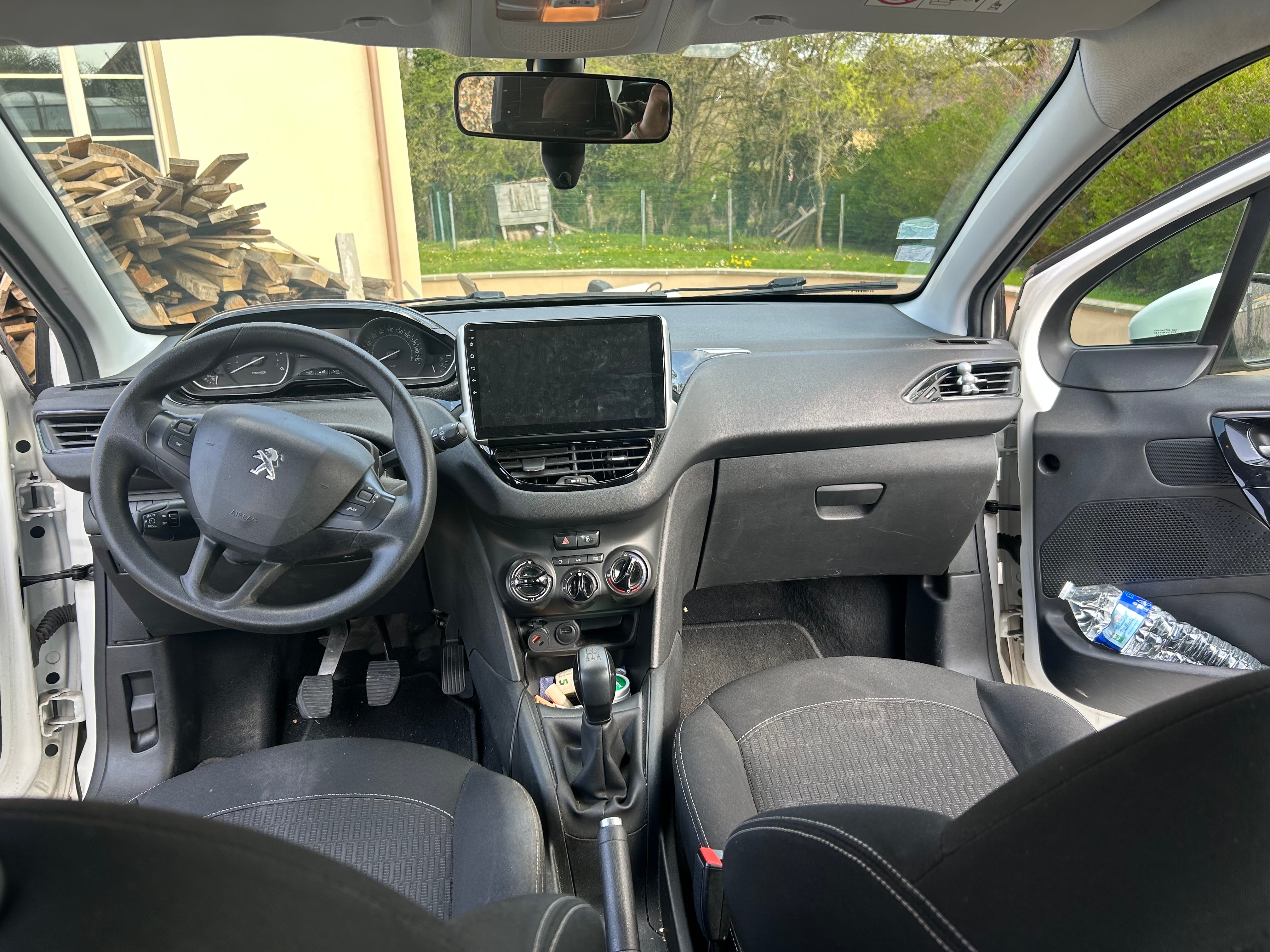 Peugeot 208 avec Régulateur de vitesse