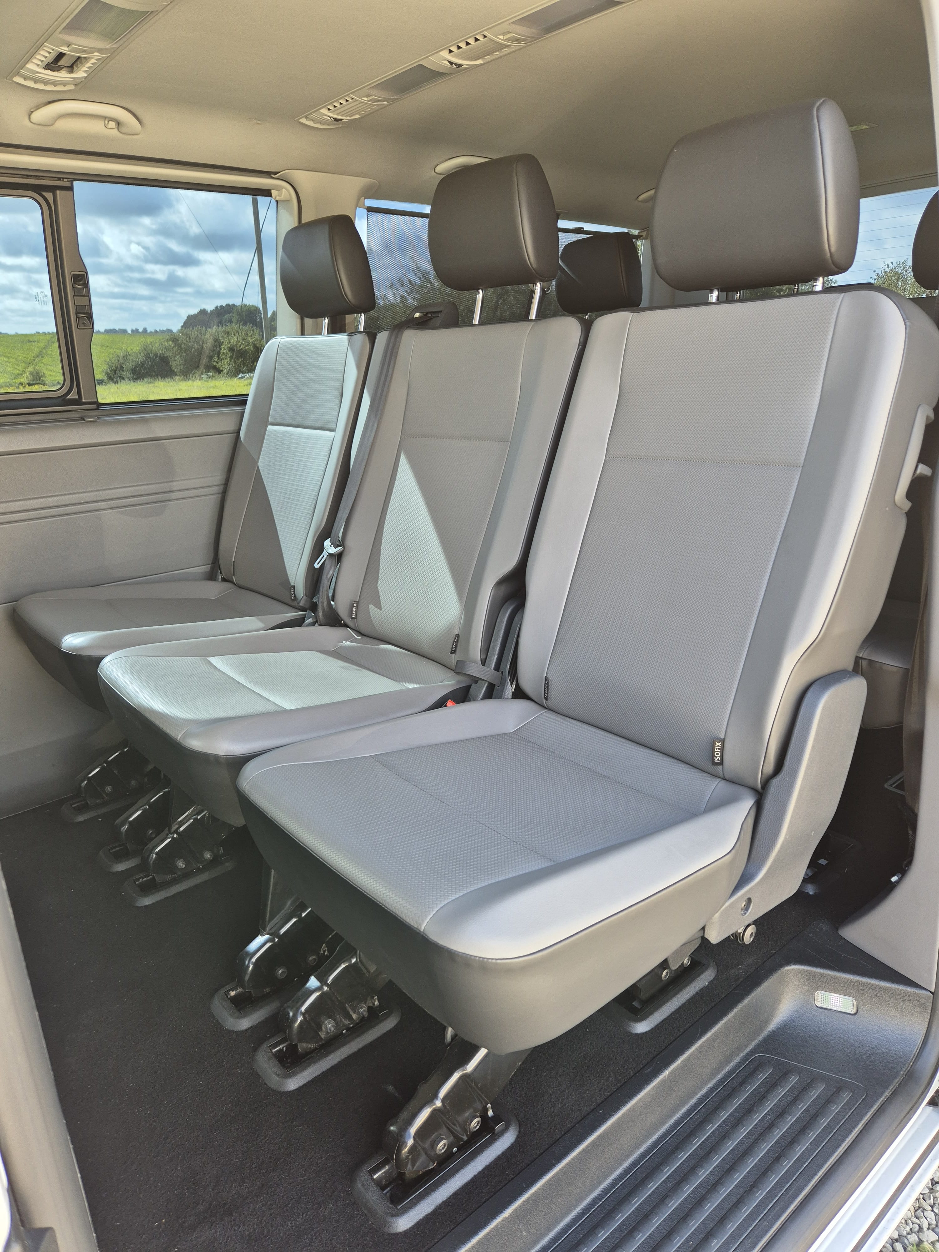 Volkswagen Transporter Combi avec Apple CarPlay