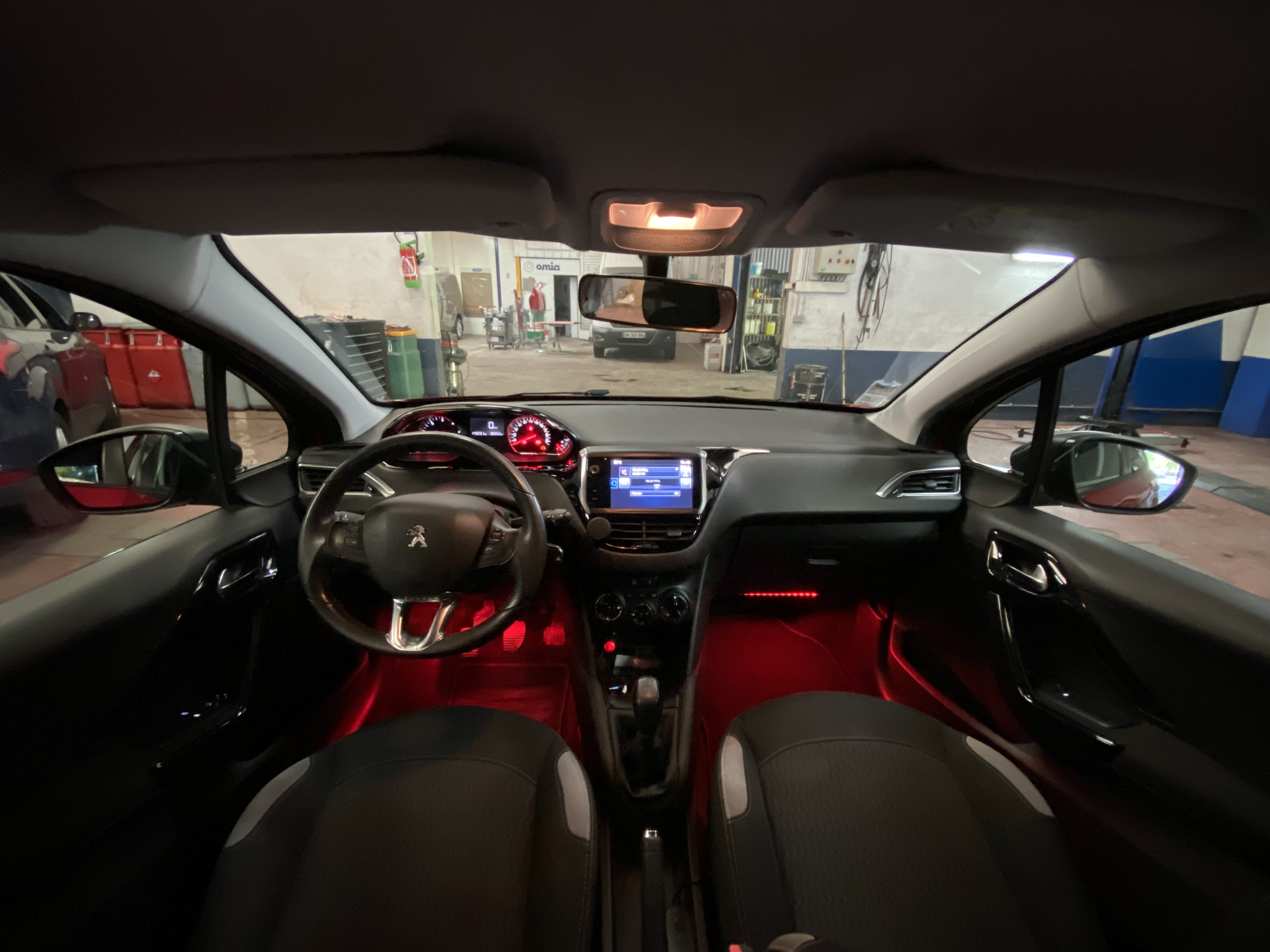 Peugeot 208 avec Régulateur de vitesse