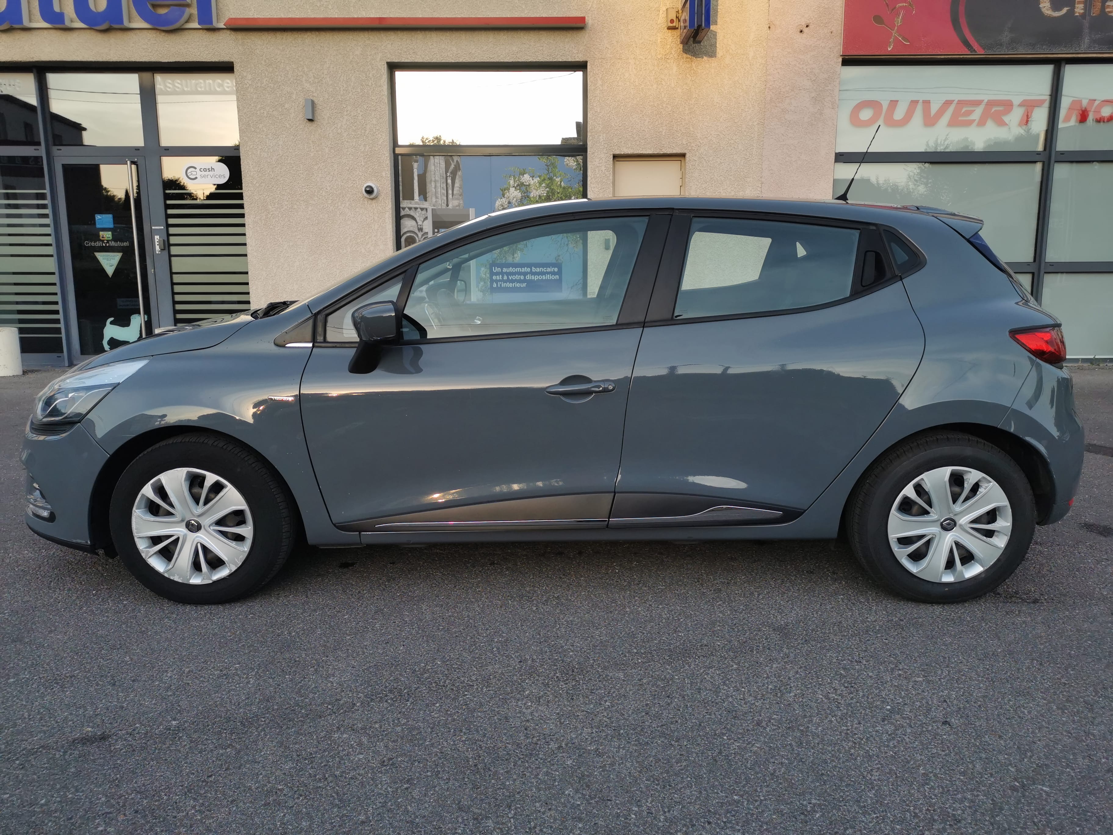 Renault Clio avec Climatisation