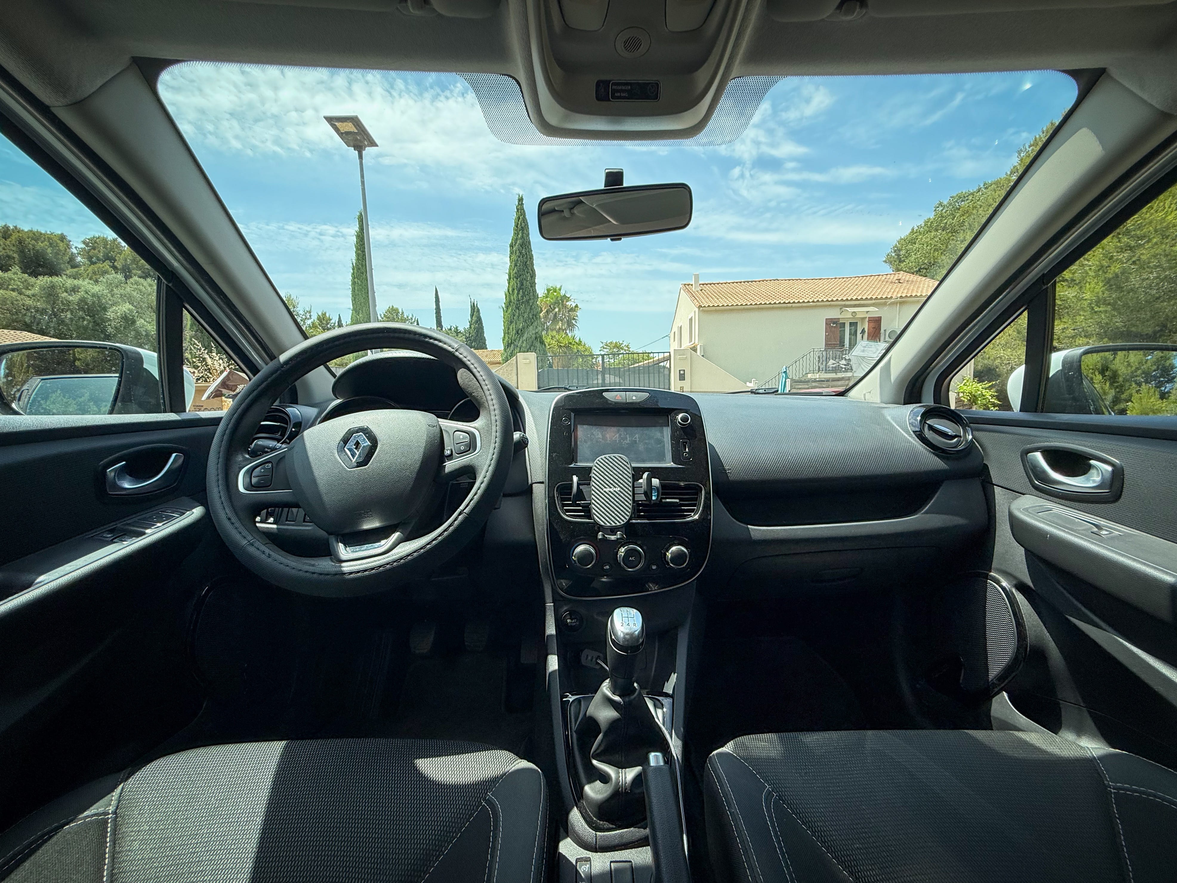 Renault Clio with USB charging ports