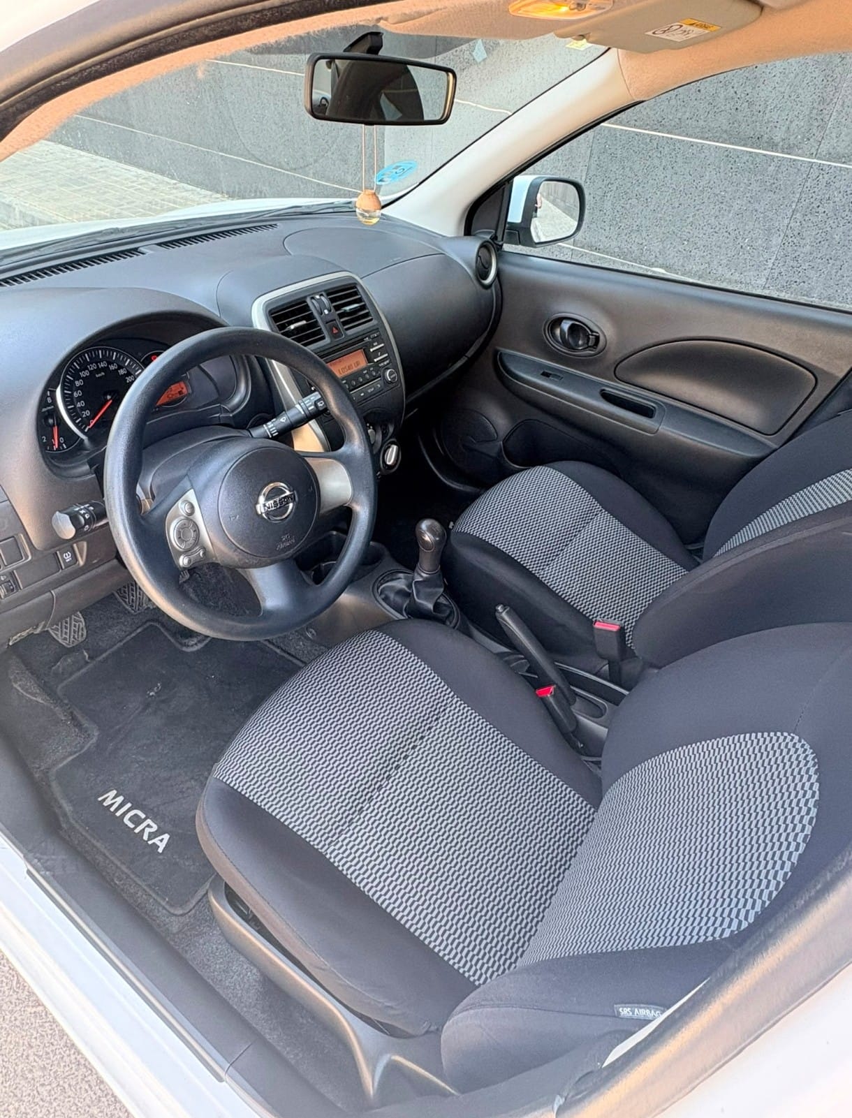 Nissan Micra avec Port USB