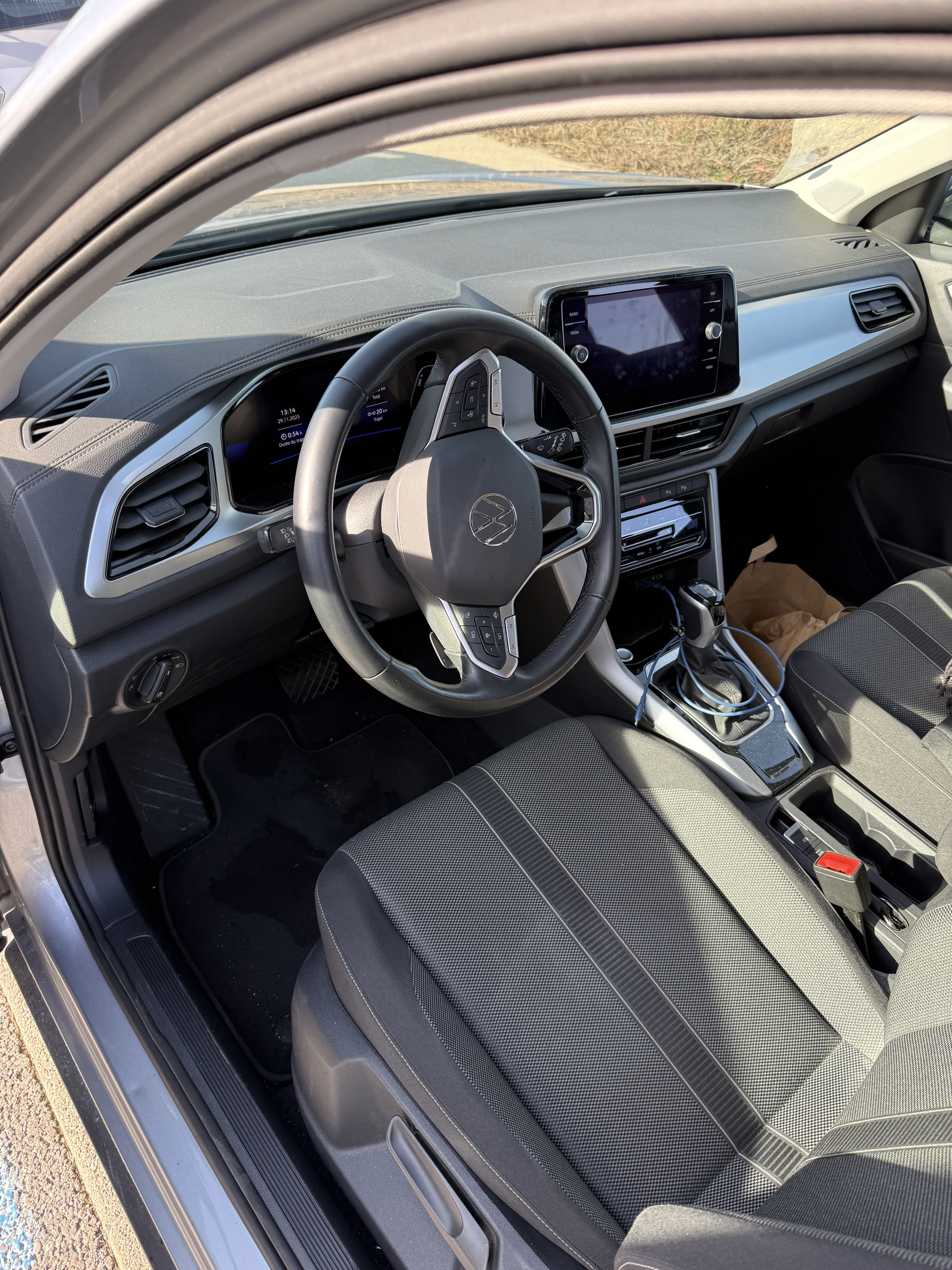 Volkswagen T-Roc avec GPS