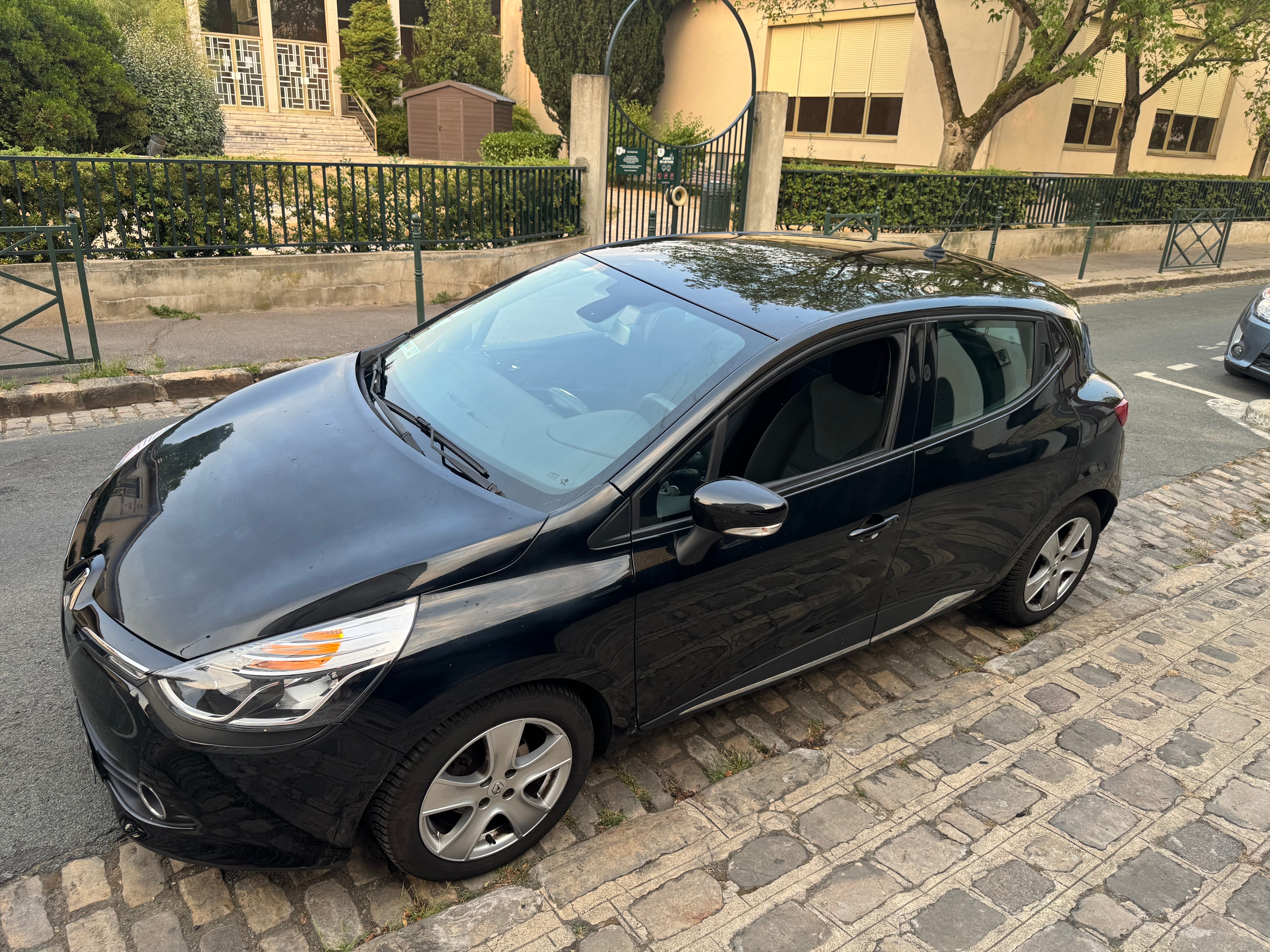 Renault Clio avec Climatisation