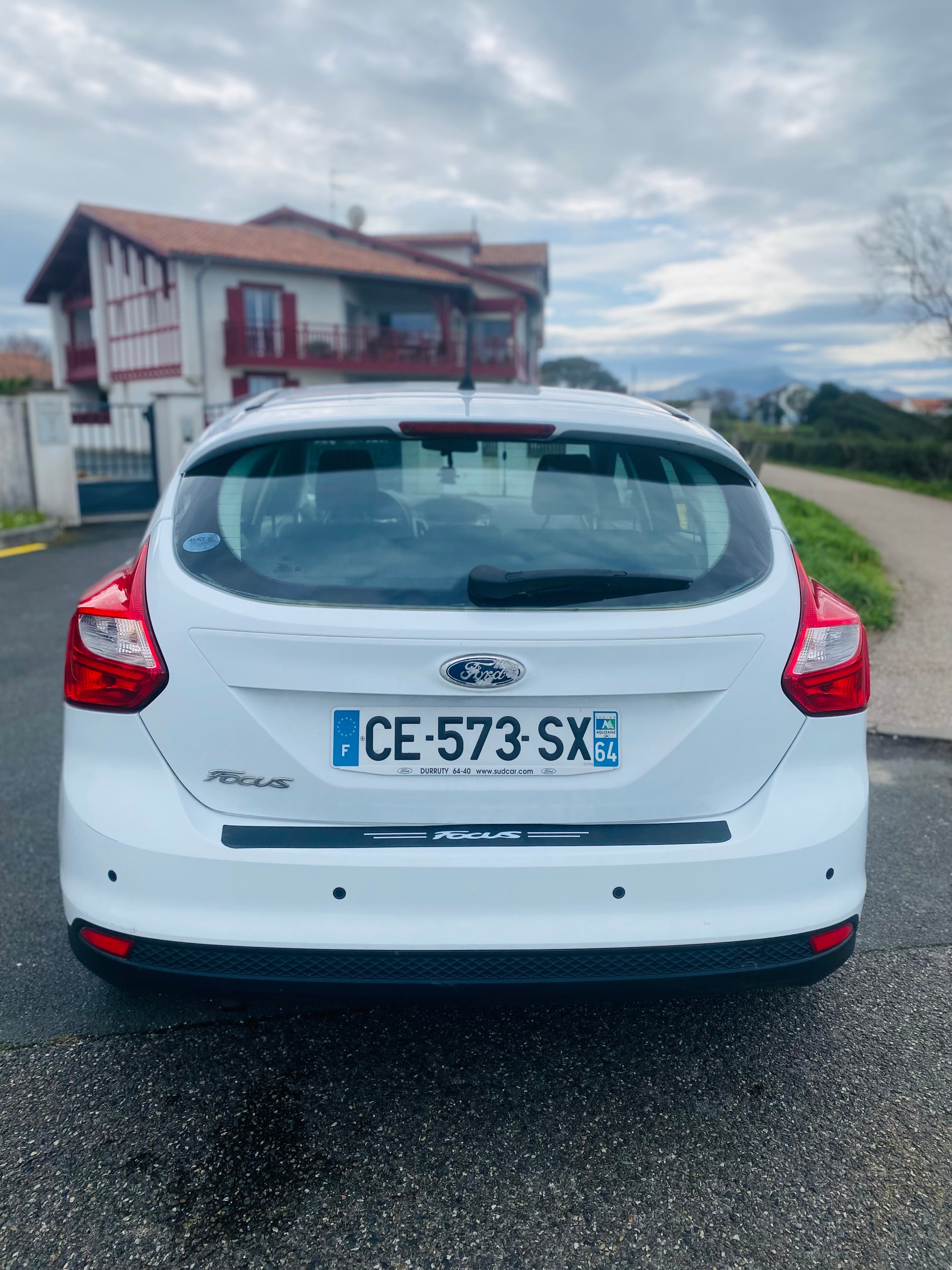 Ford Focus avec Pneus neige