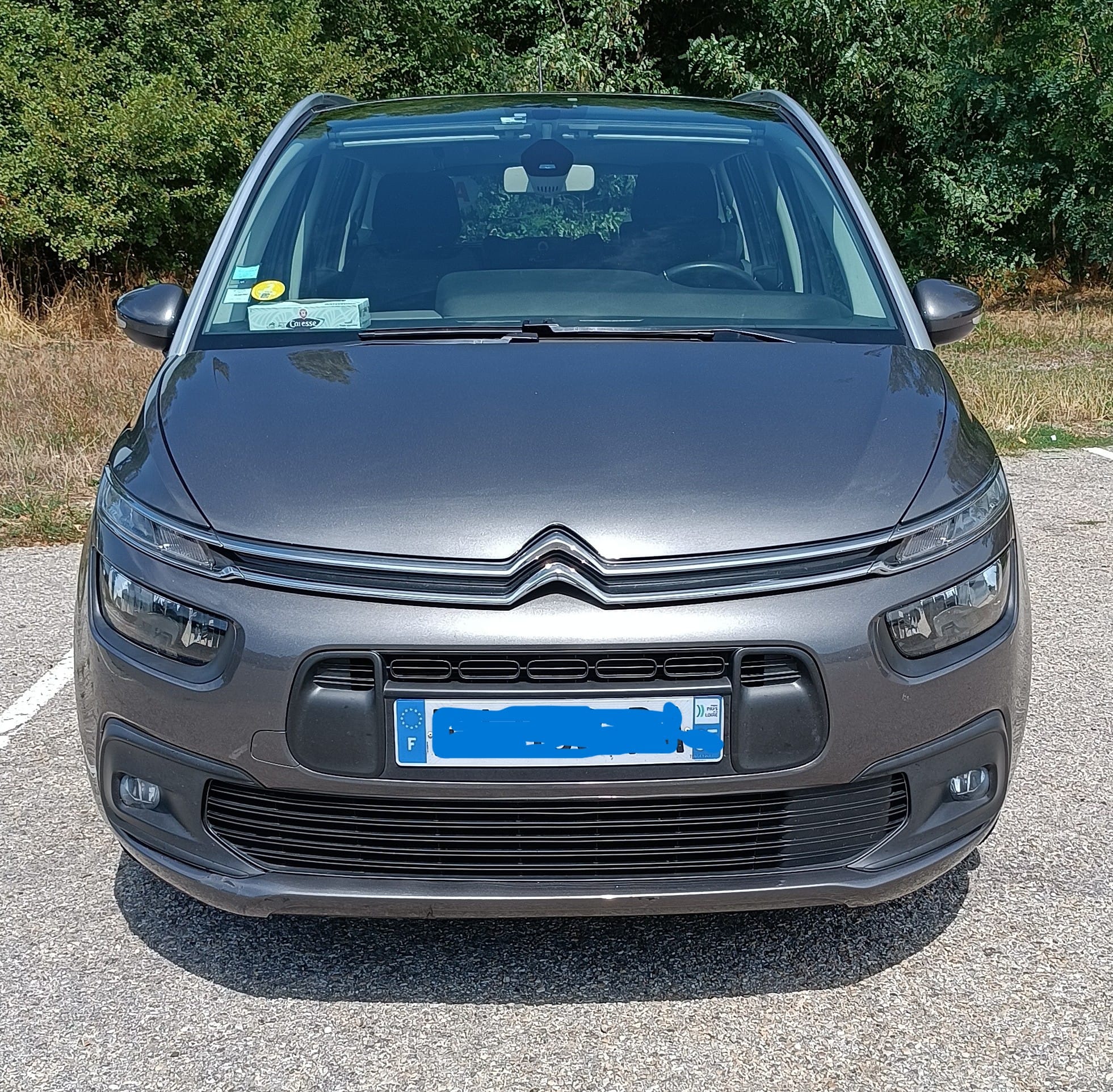 Citroen C4 Grand Spacetourer avec Port USB