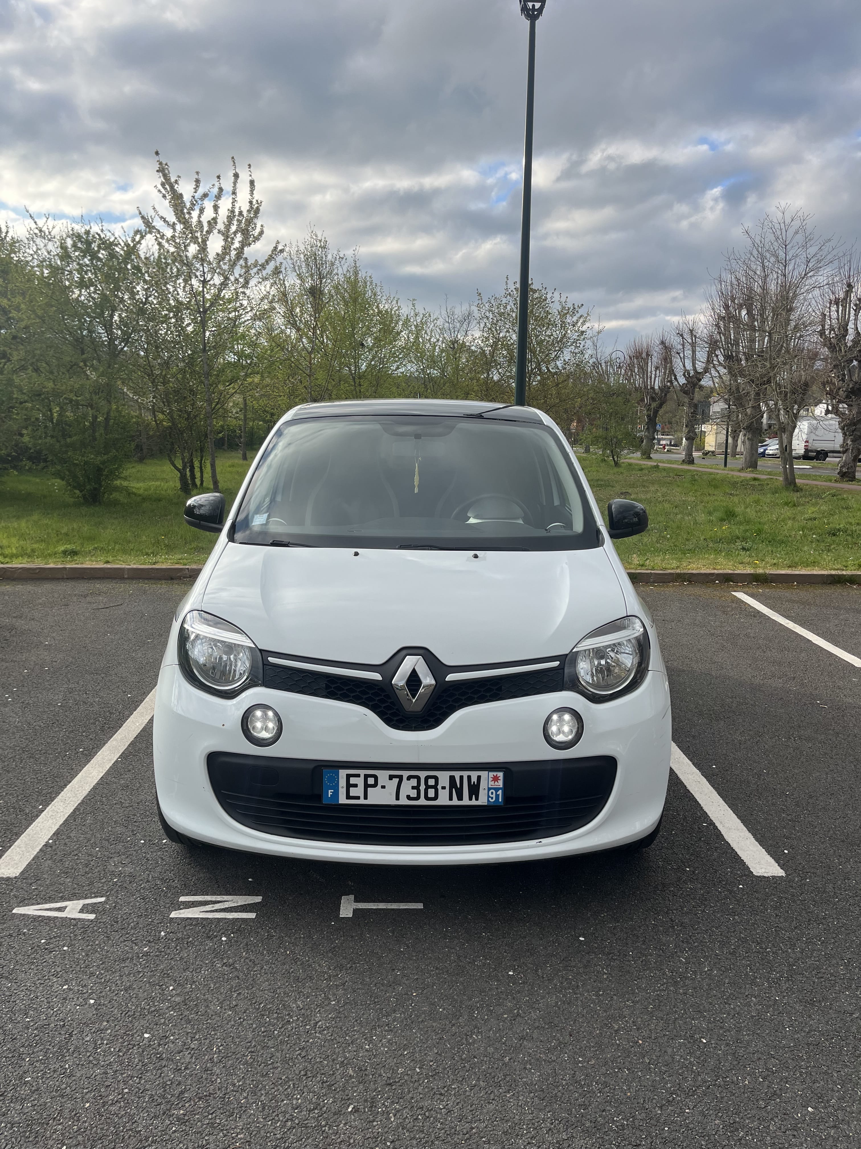 Renault Twingo III 1.0 sce avec Régulateur de vitesse