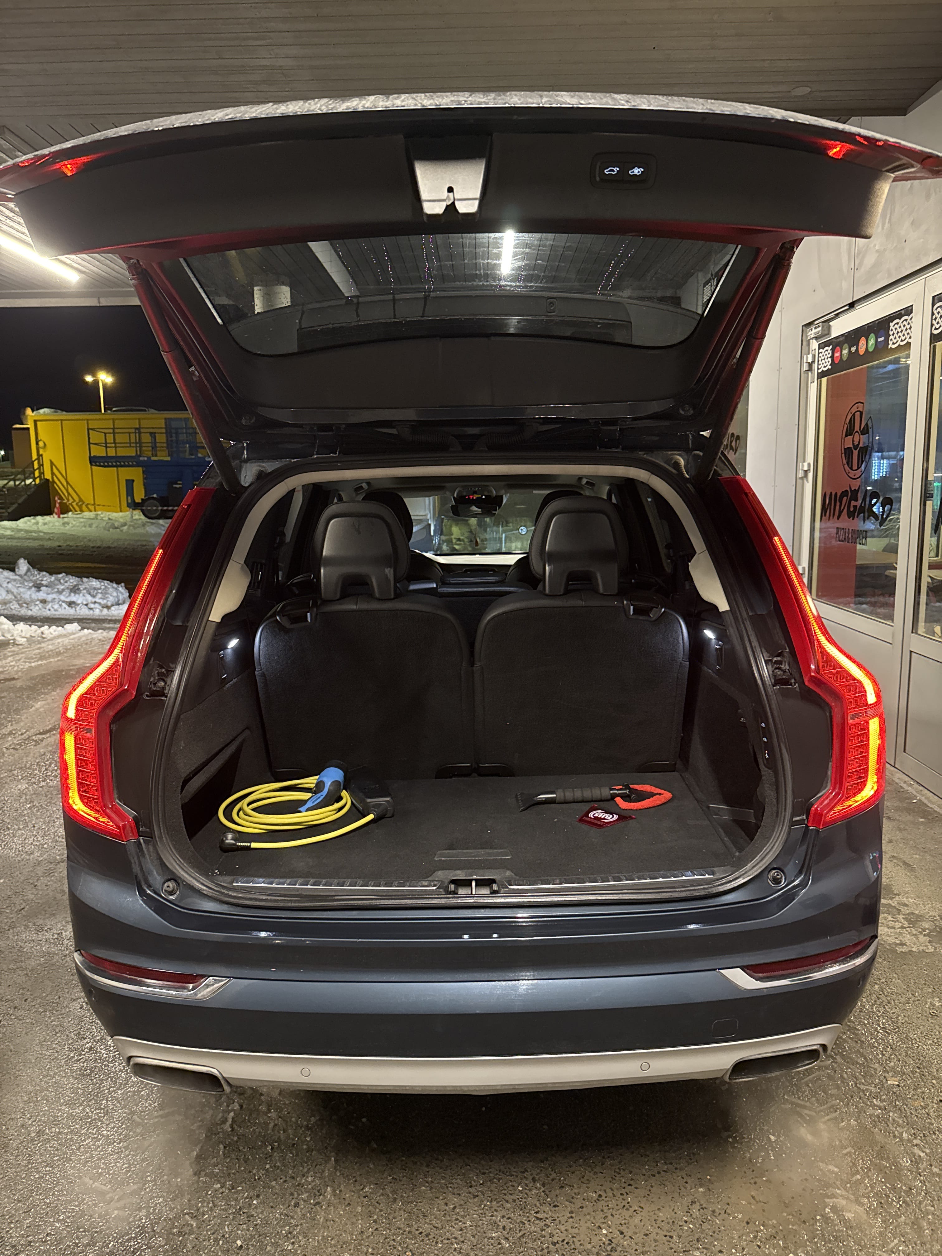 Volvo XC90 T8 Twin Engine met GPS