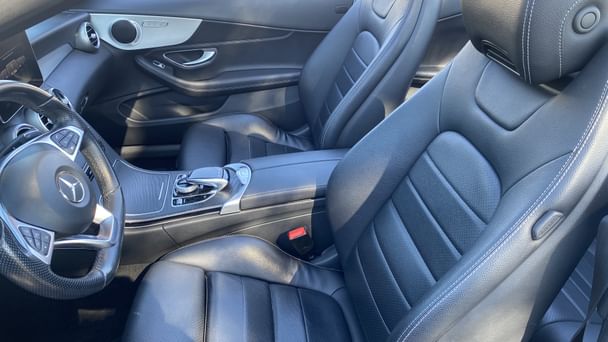 Mercedes-Benz Classe C Cabriolet avec Siège bébé