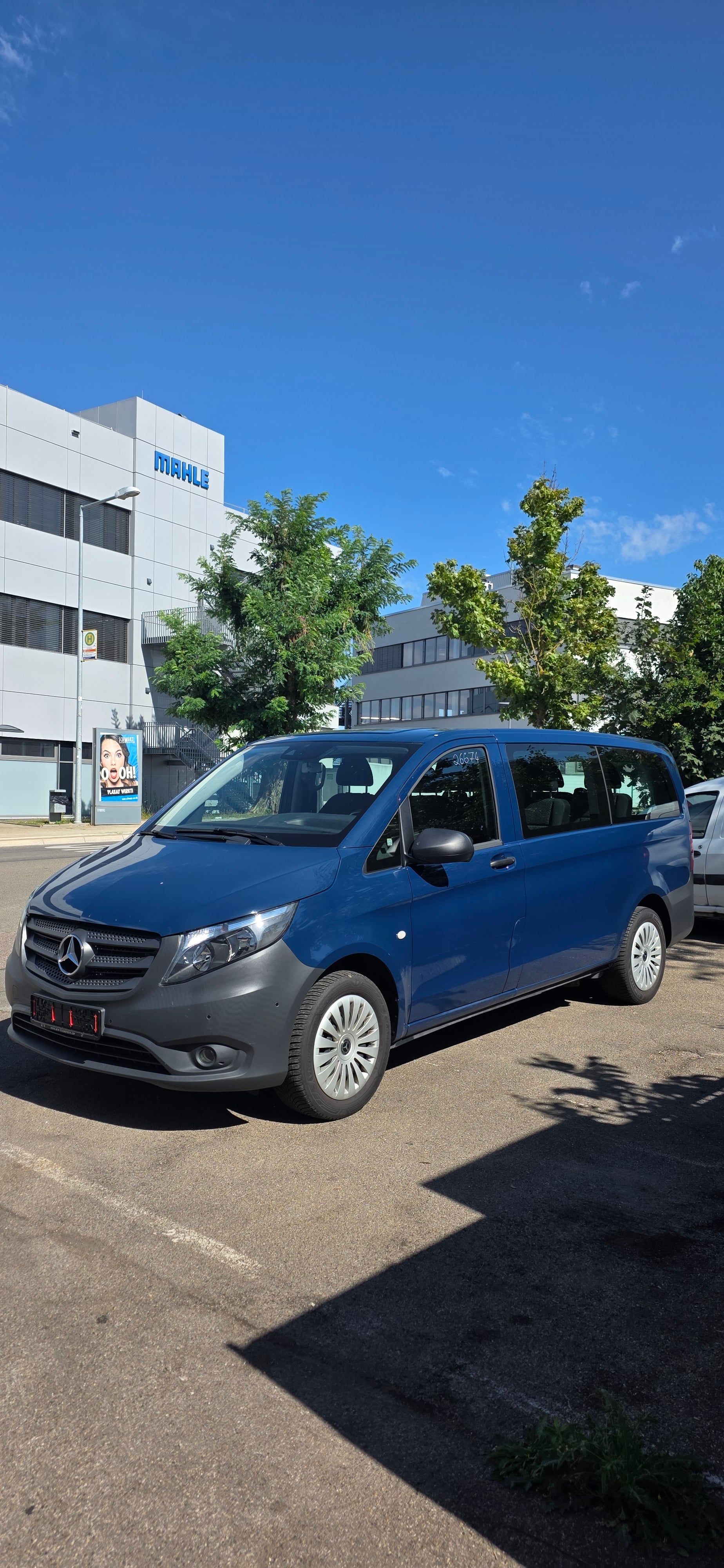 Mercedes-Benz Vito Tourer, 2021, Diesel, Automatik, 8 Sitze