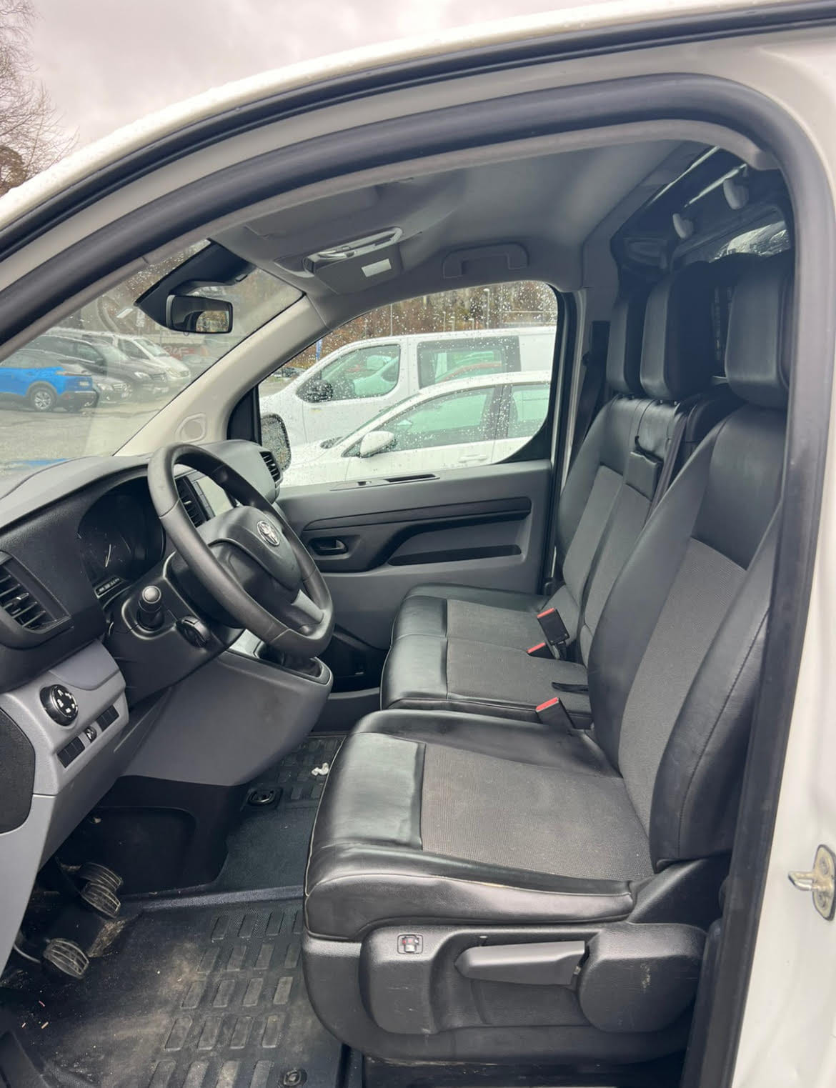 Toyota Proace Varebil med Vinterdekk