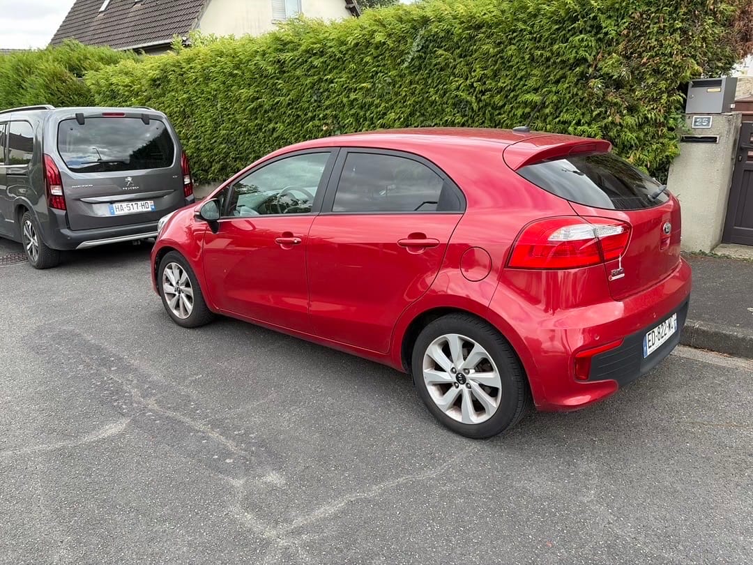 Kia Rio avec Climatisation